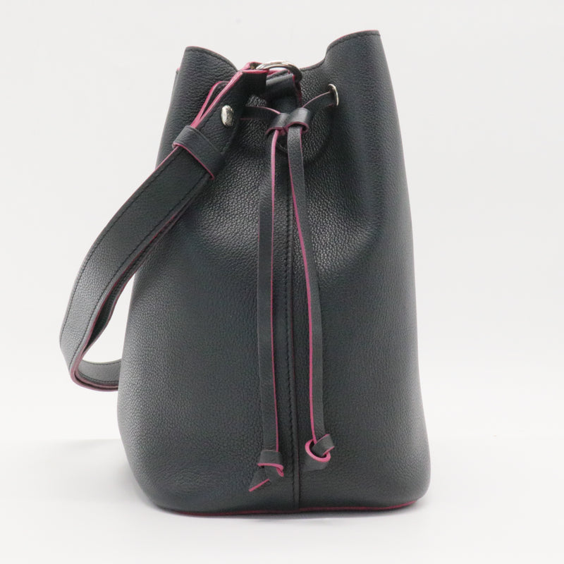 Lockme Bucket Bag Leather