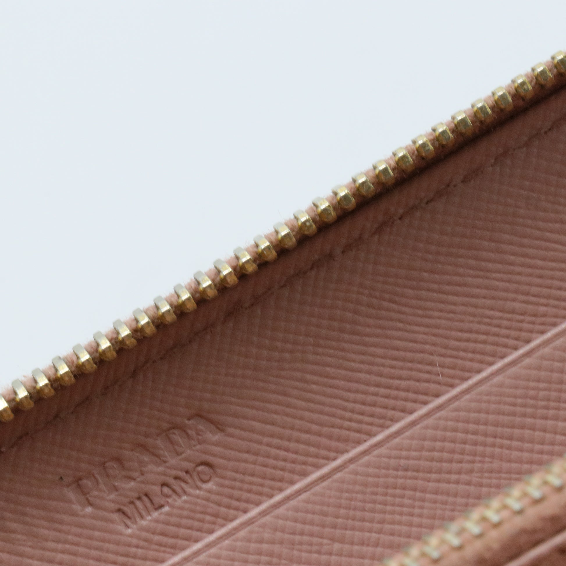 Saffiano Cuir Leather Continental Wallet