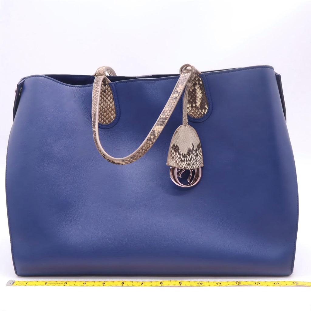 Christian Dior

Python-Trimmed Addict Tote twins B23010