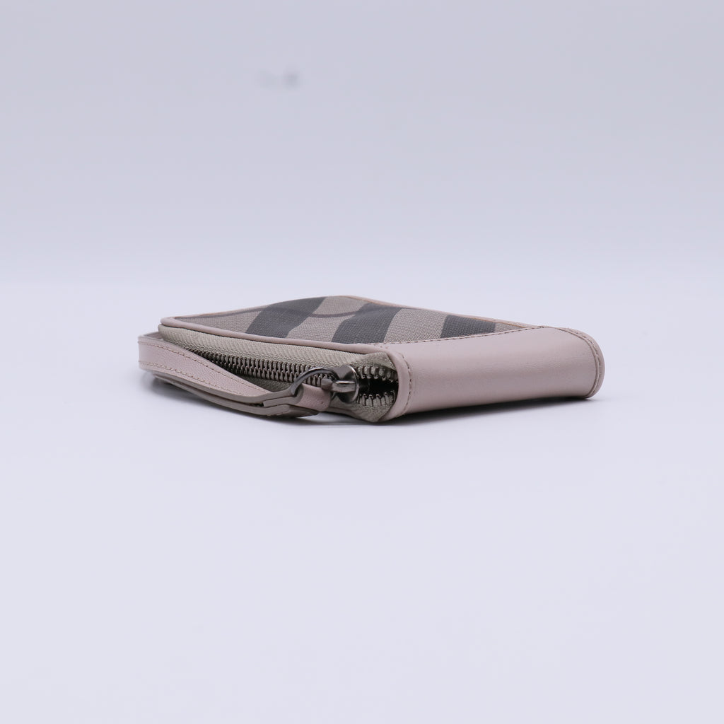 Burberry Smoked Check Zip Phone Bag W21273