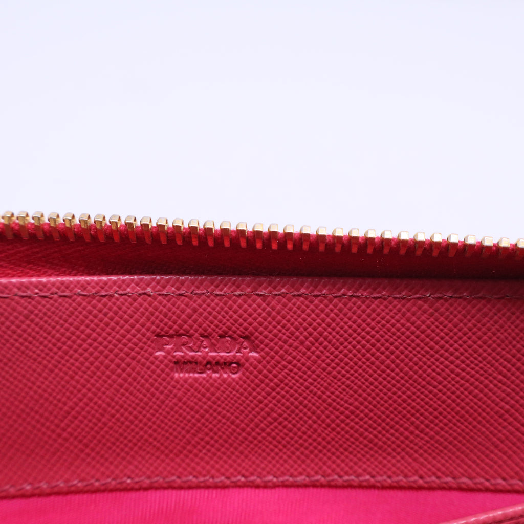 Saffiano Cuir Leather Continental Wallet W20581