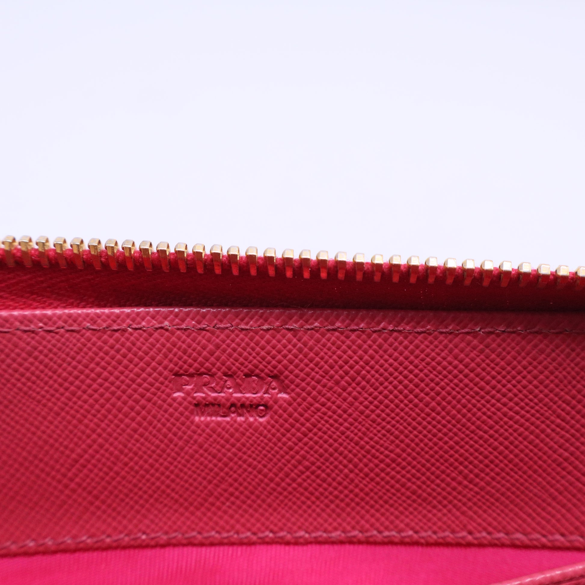 Saffiano Cuir Leather Continental Wallet W20581
