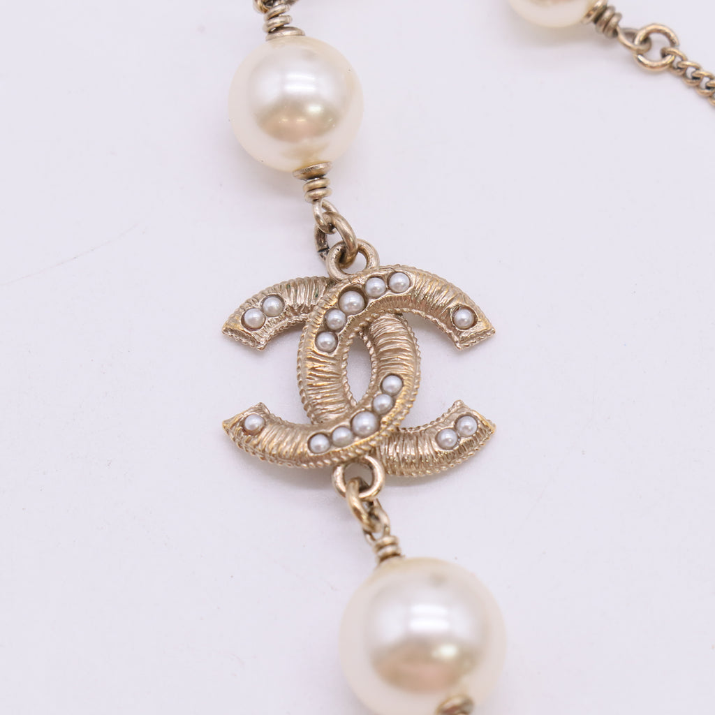 CC Short Necklace Gold W23026