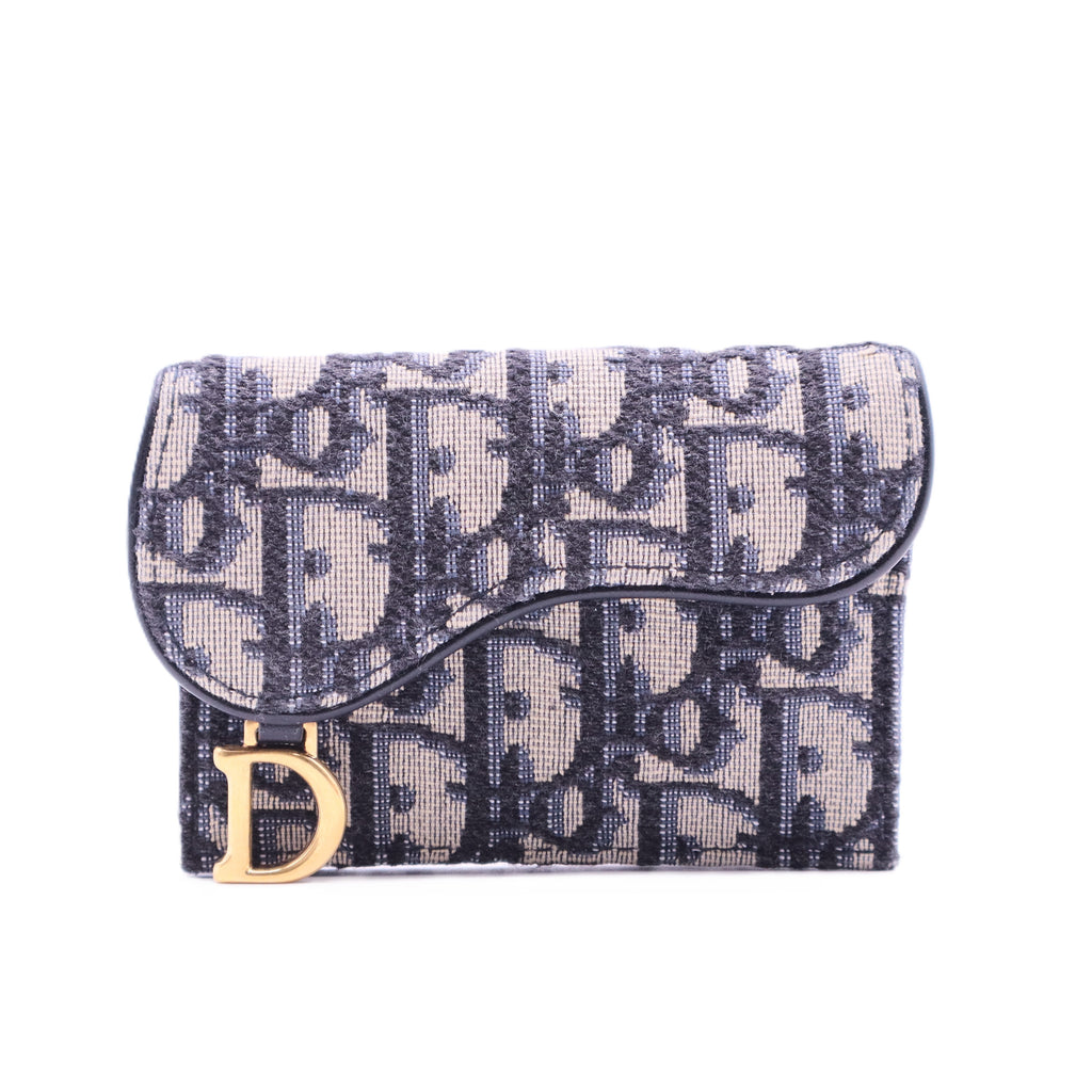 Oblique Monogram Saddle Flip Card Holder