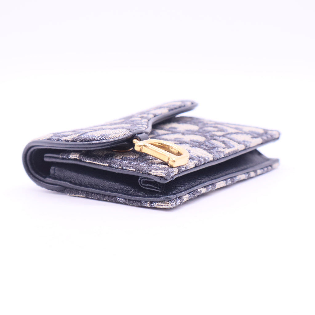 Oblique Monogram Saddle Flip Card Holder