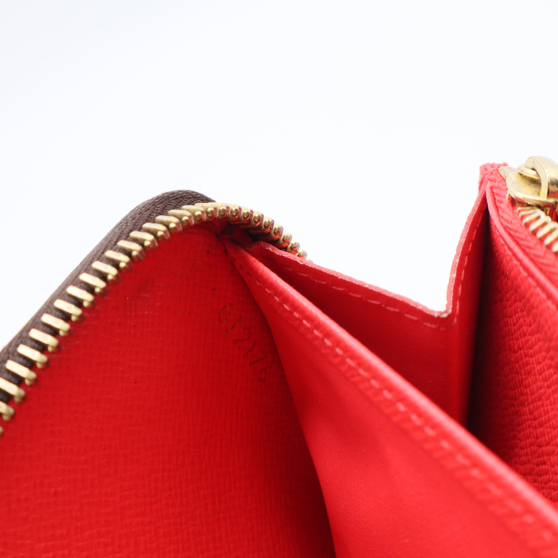 Zippy Wallet Limited Edition Damier