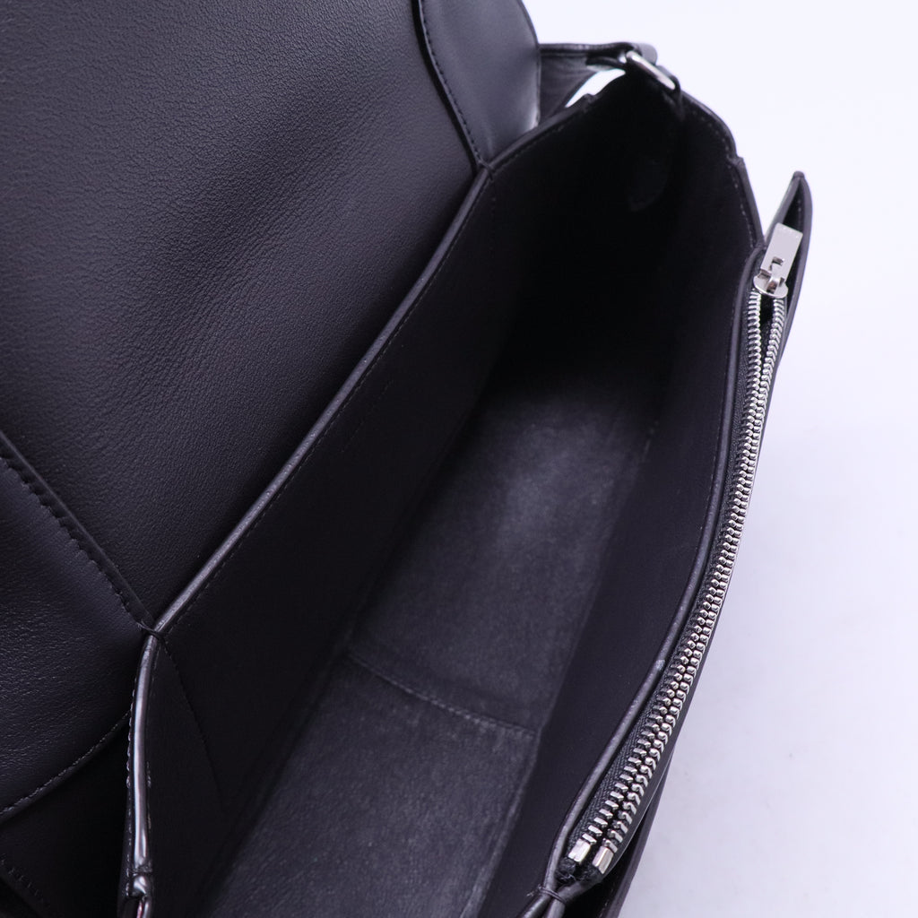 Shiny Smooth Calfskin Medium Frame Shoulder Bag Liquorice Antique Rose