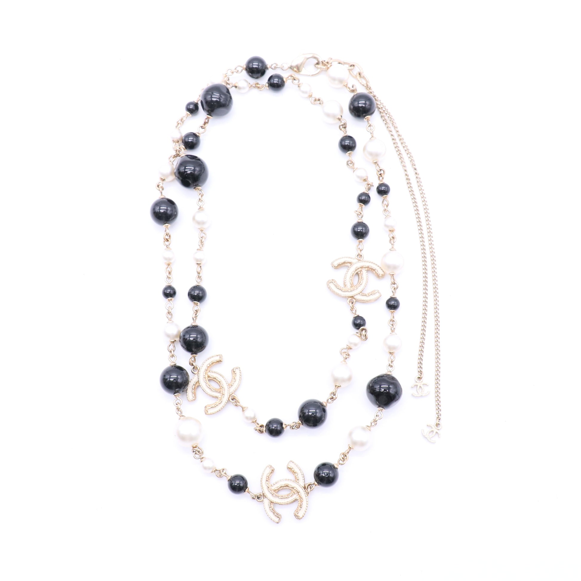 Black/White Bead and Glass Pearl CC Long Necklace twins