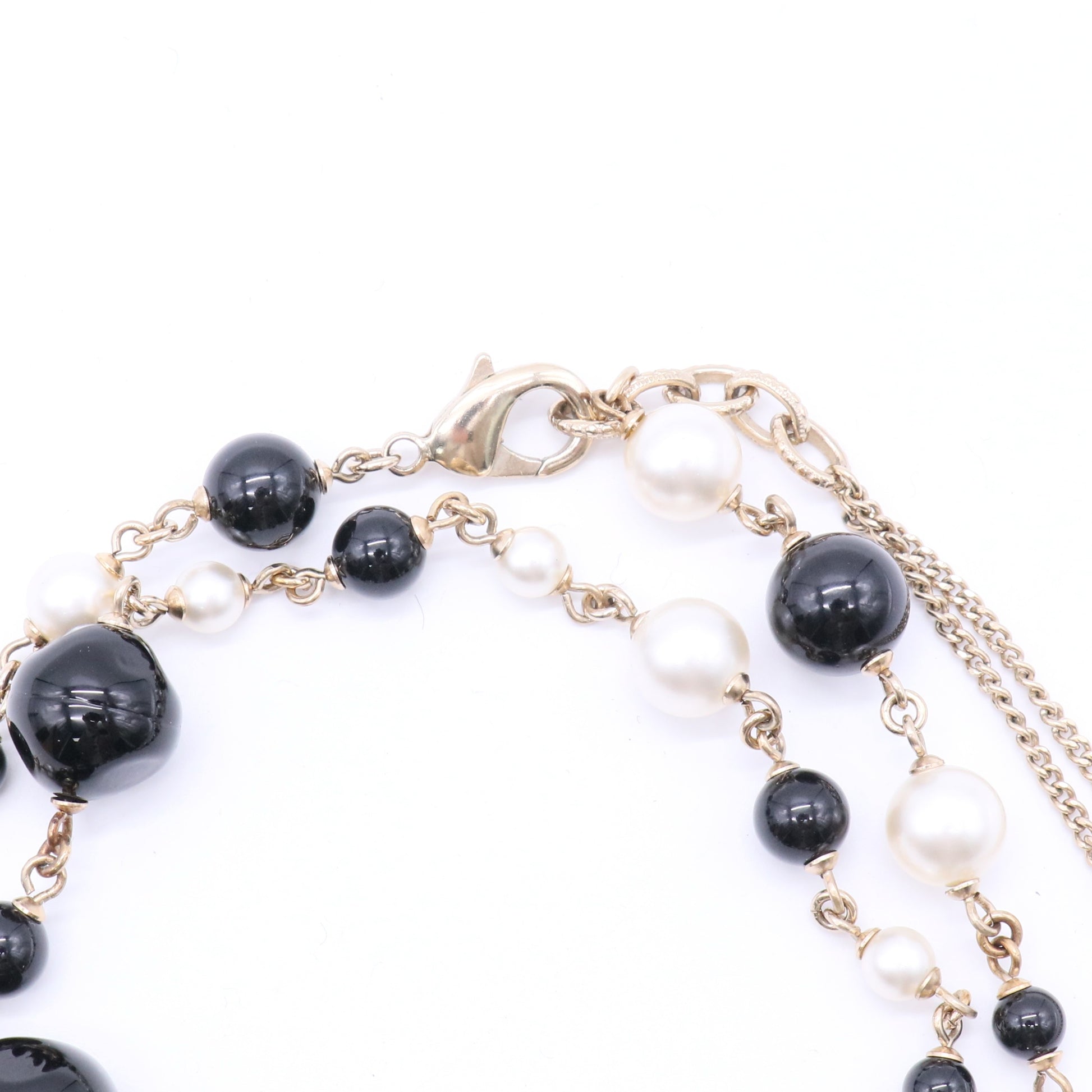 Black/White Bead and Glass Pearl CC Long Necklace twins