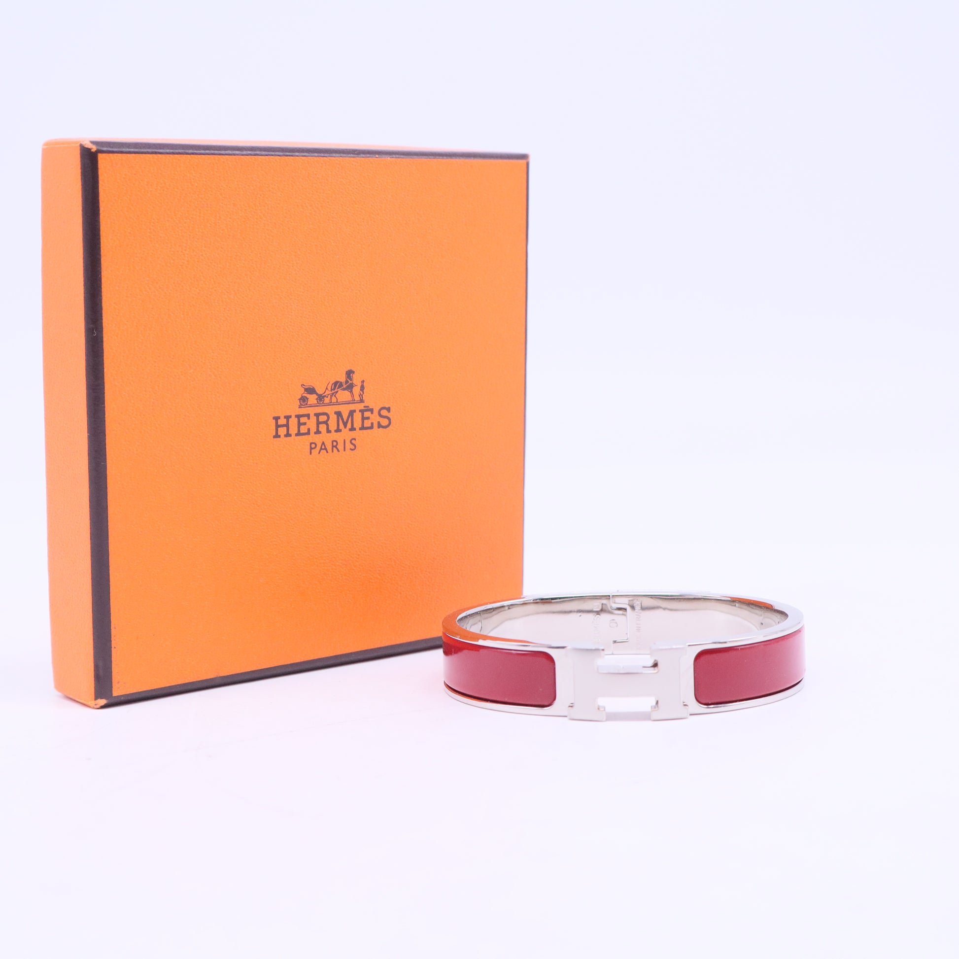 Enamel Printed Wide Caleche Bracelet 65 Rouge H W20597