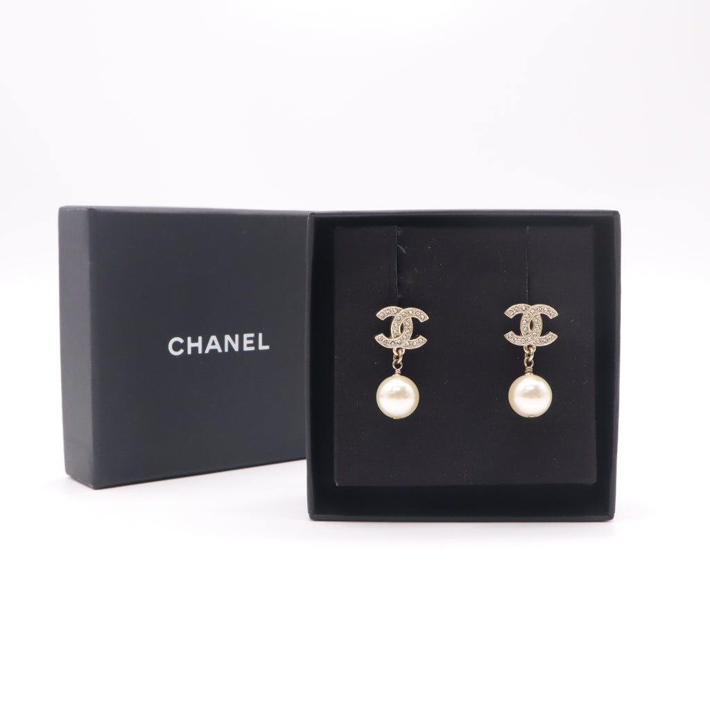 Chanel Classic Crystal CC Pearl Drop Earrings W22497