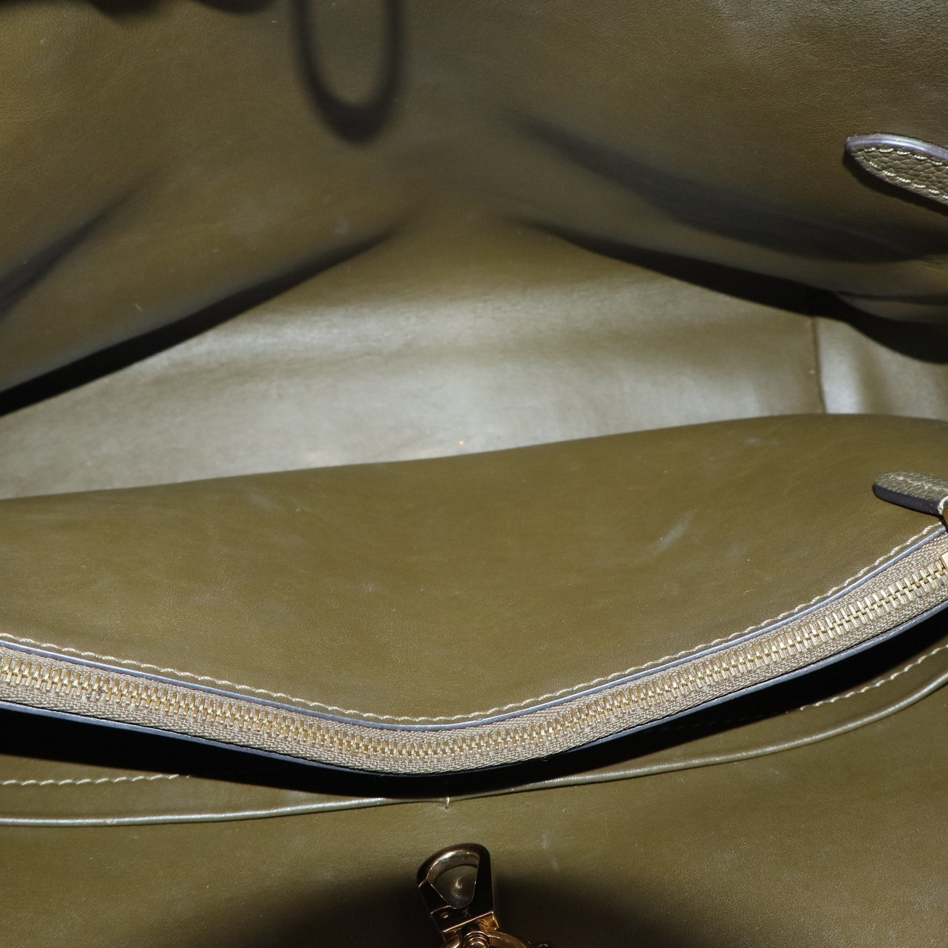 Louis Vuitton Milla Handbag Veau Nuage Calfskin MM TwinsLDJ2709