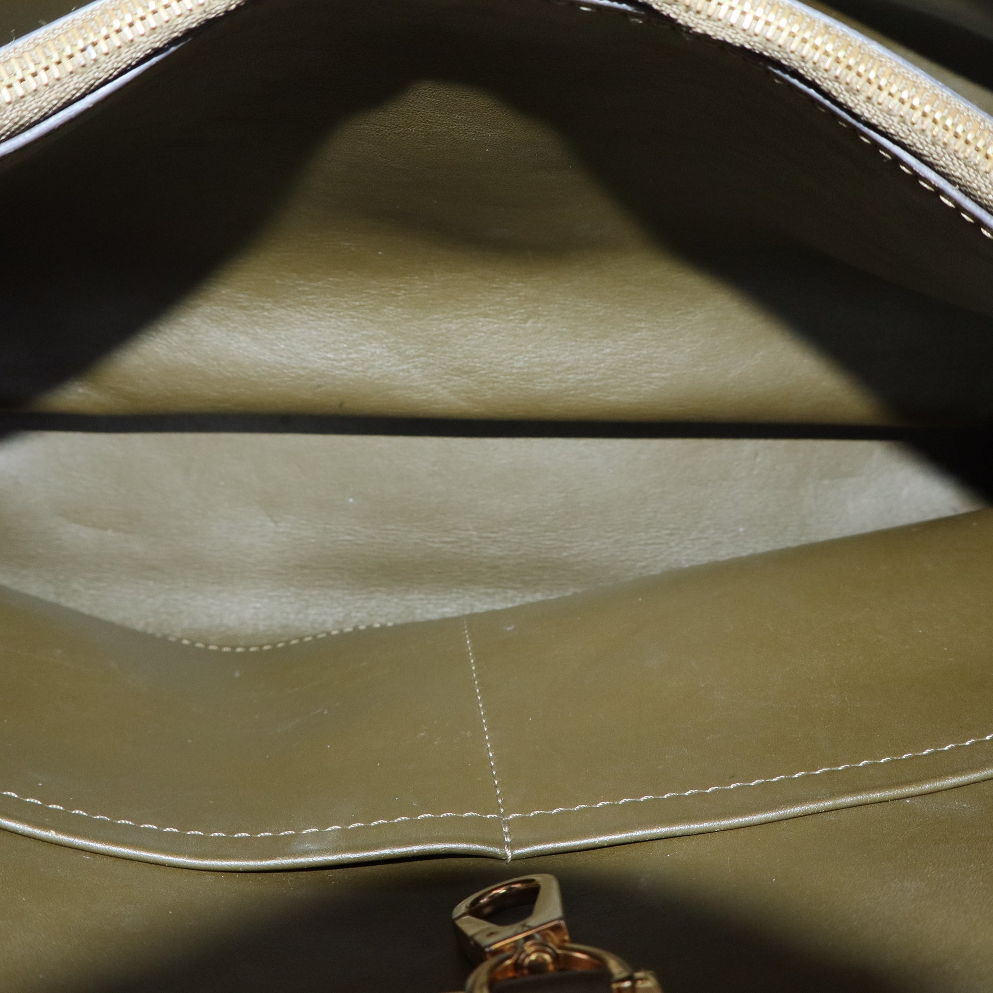 Louis Vuitton Milla Handbag Veau Nuage Calfskin MM TwinsLDJ2709