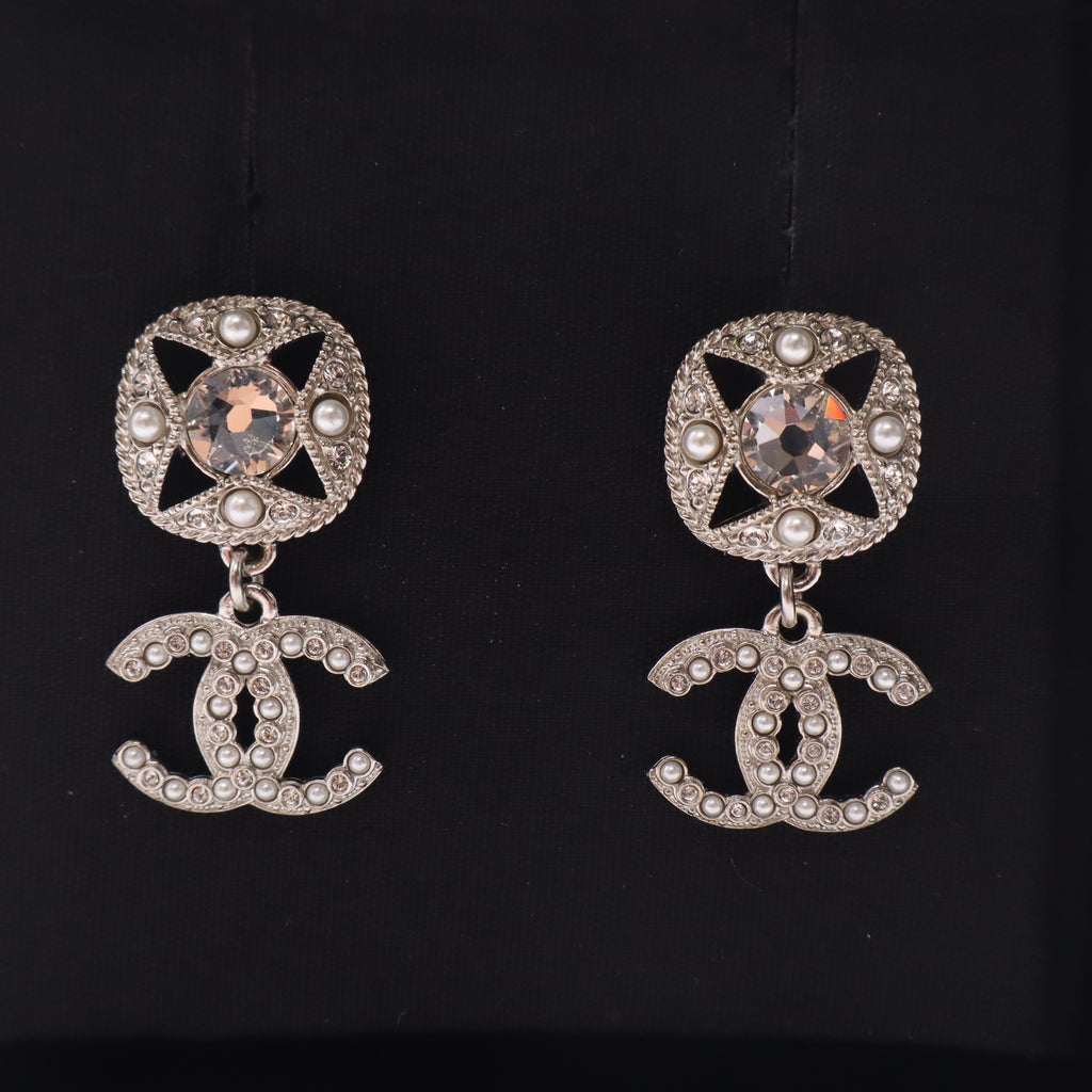 Chanel CC Silver Pearls Crystal Drop Earrings W22496