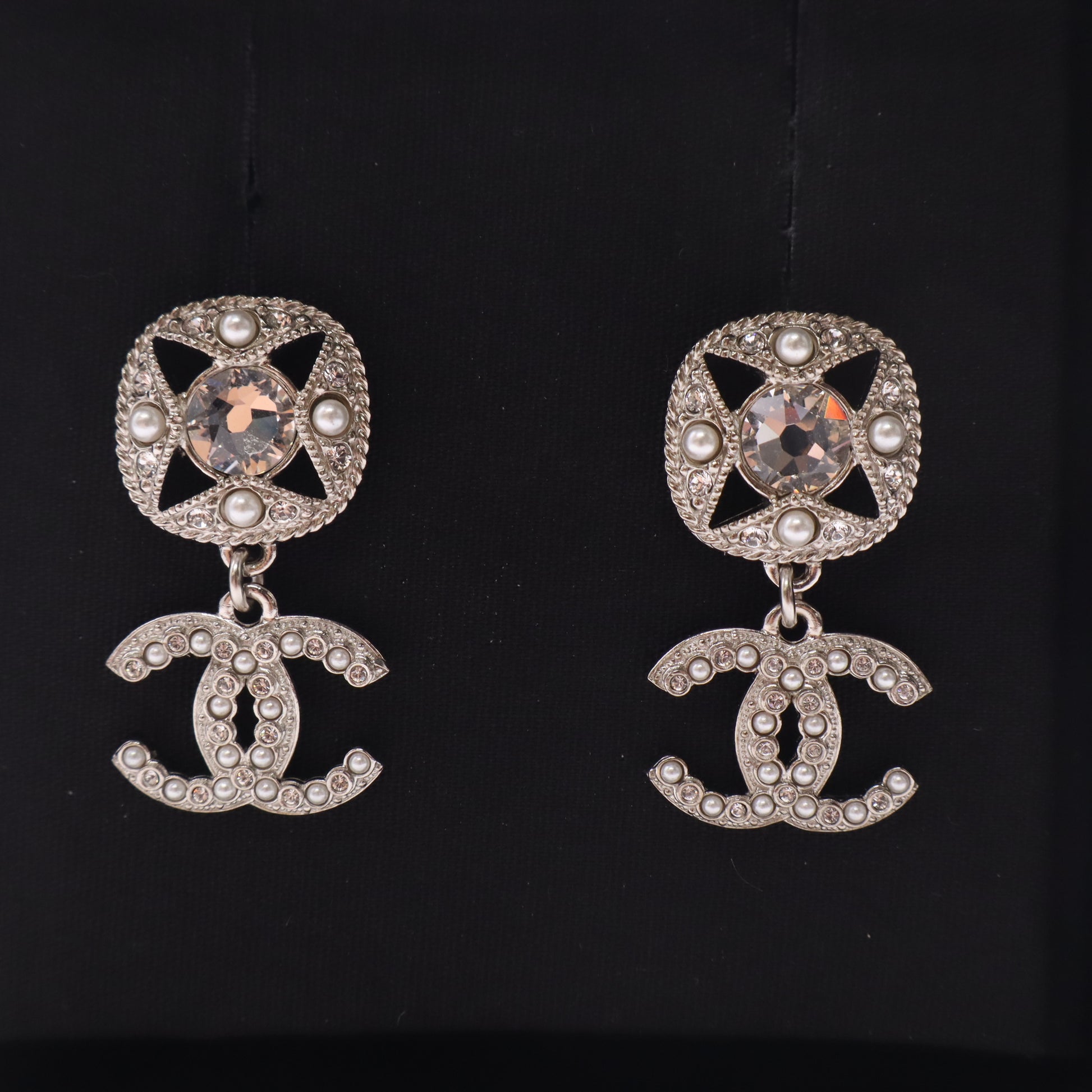 Chanel CC Silver Pearls Crystal Drop Earrings W22496