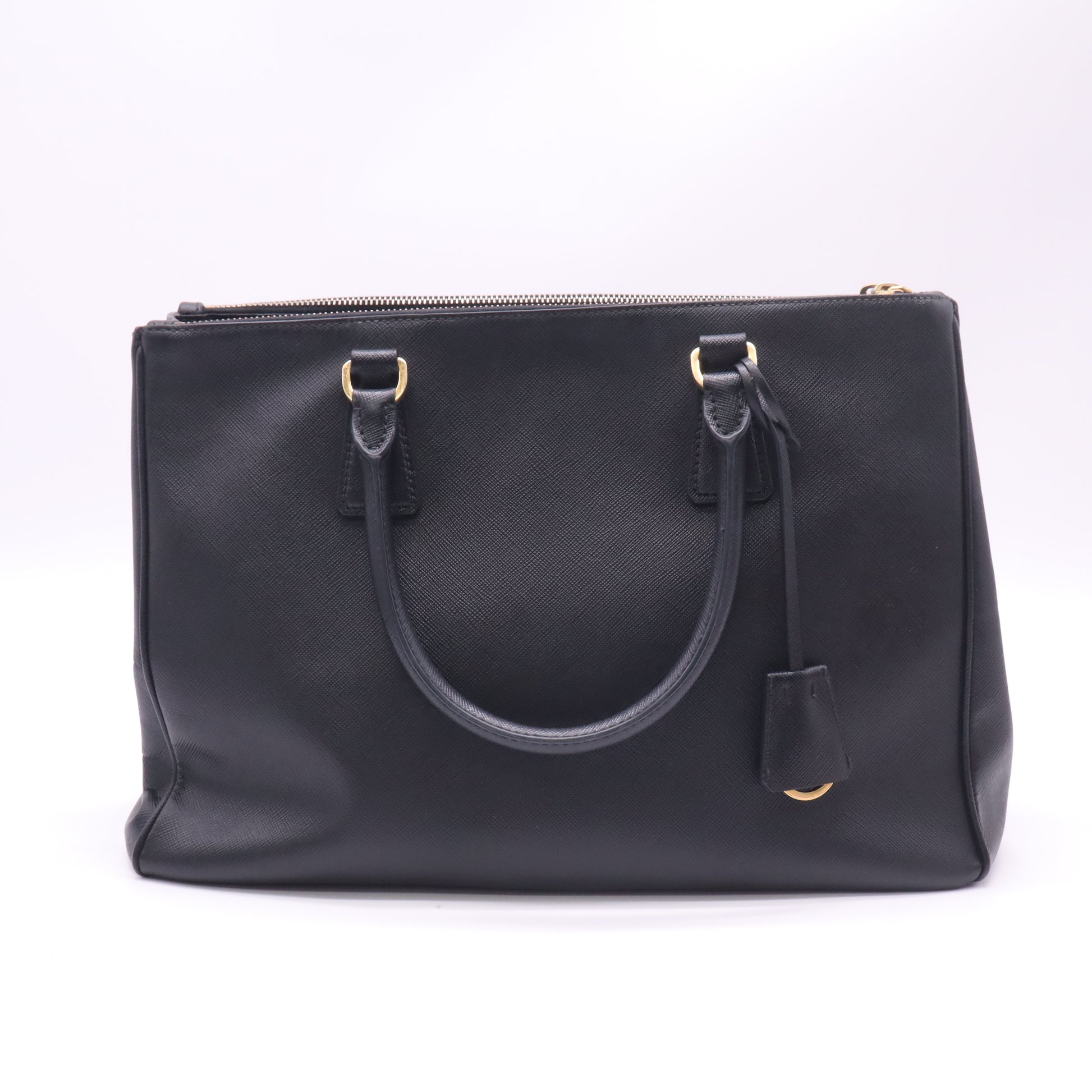 Saffiano Leather Galleria Double Zip Medium B23231