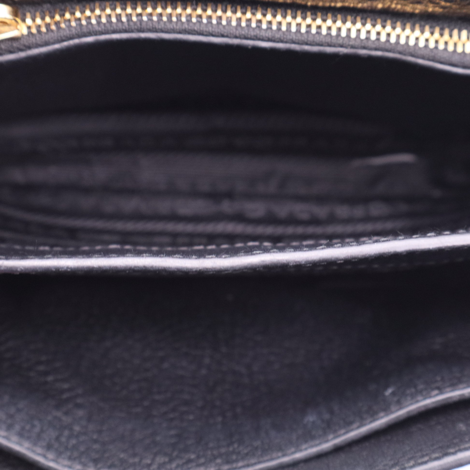 Prada Leather crossbody bag Prada Navy in Leather twins