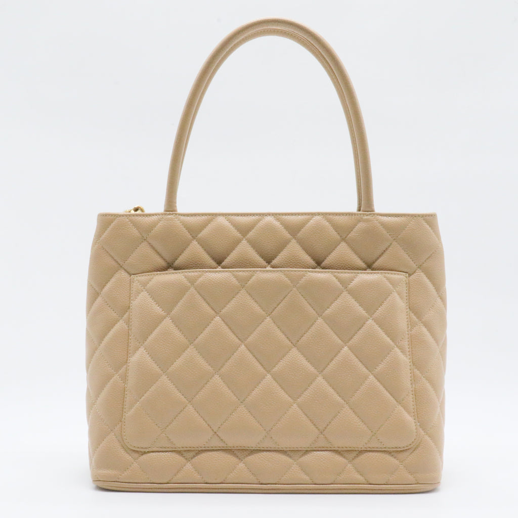 Medallion Tote Quilted Caviar
