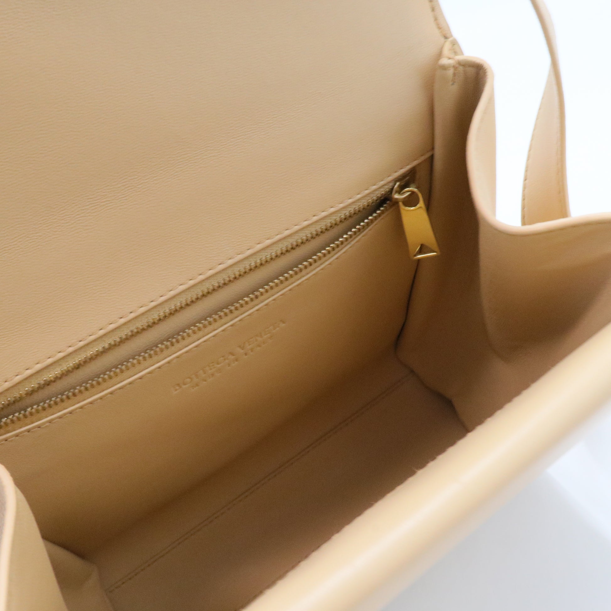 Calfskin The Clip Bag