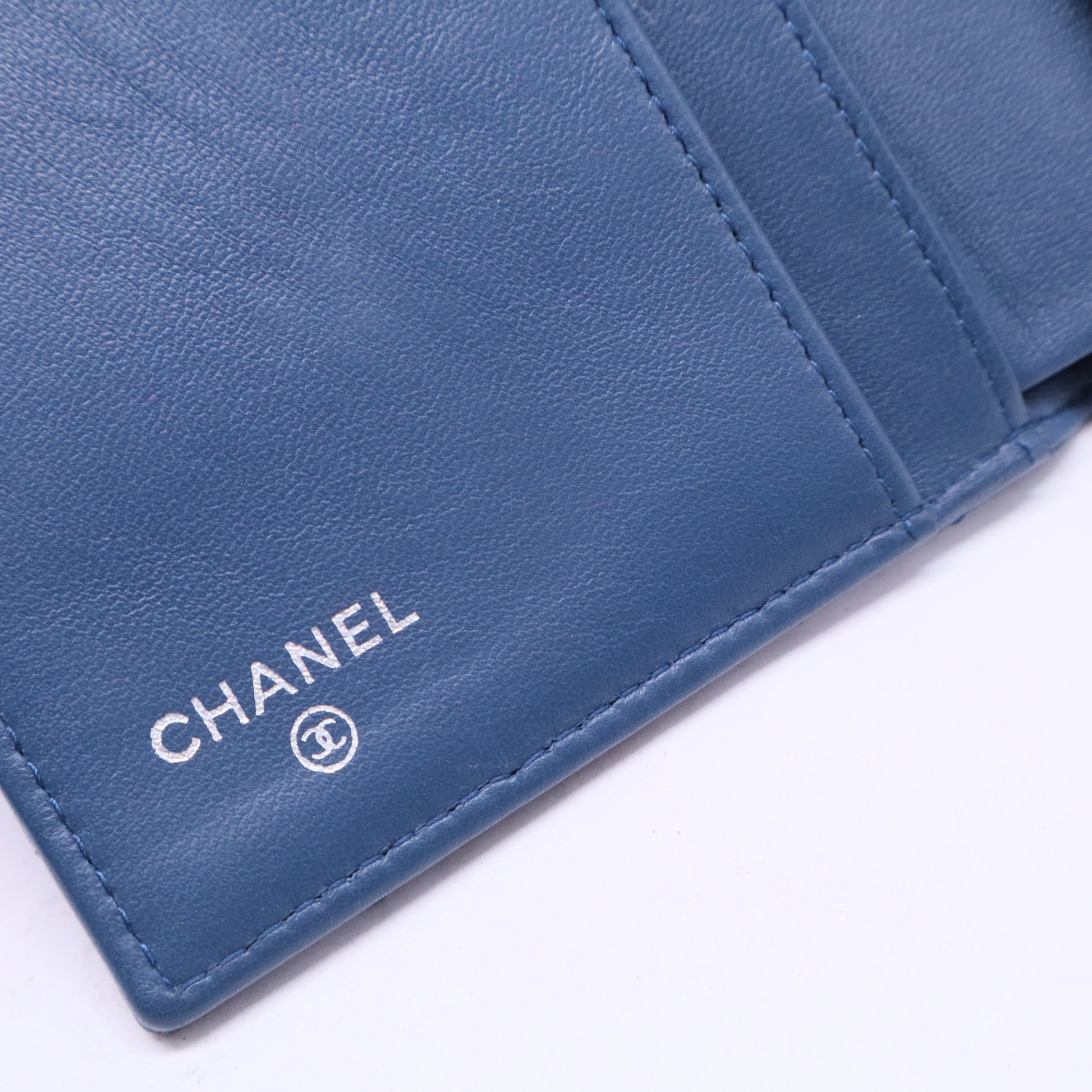 Timeless Classique Wallet Leather W20651