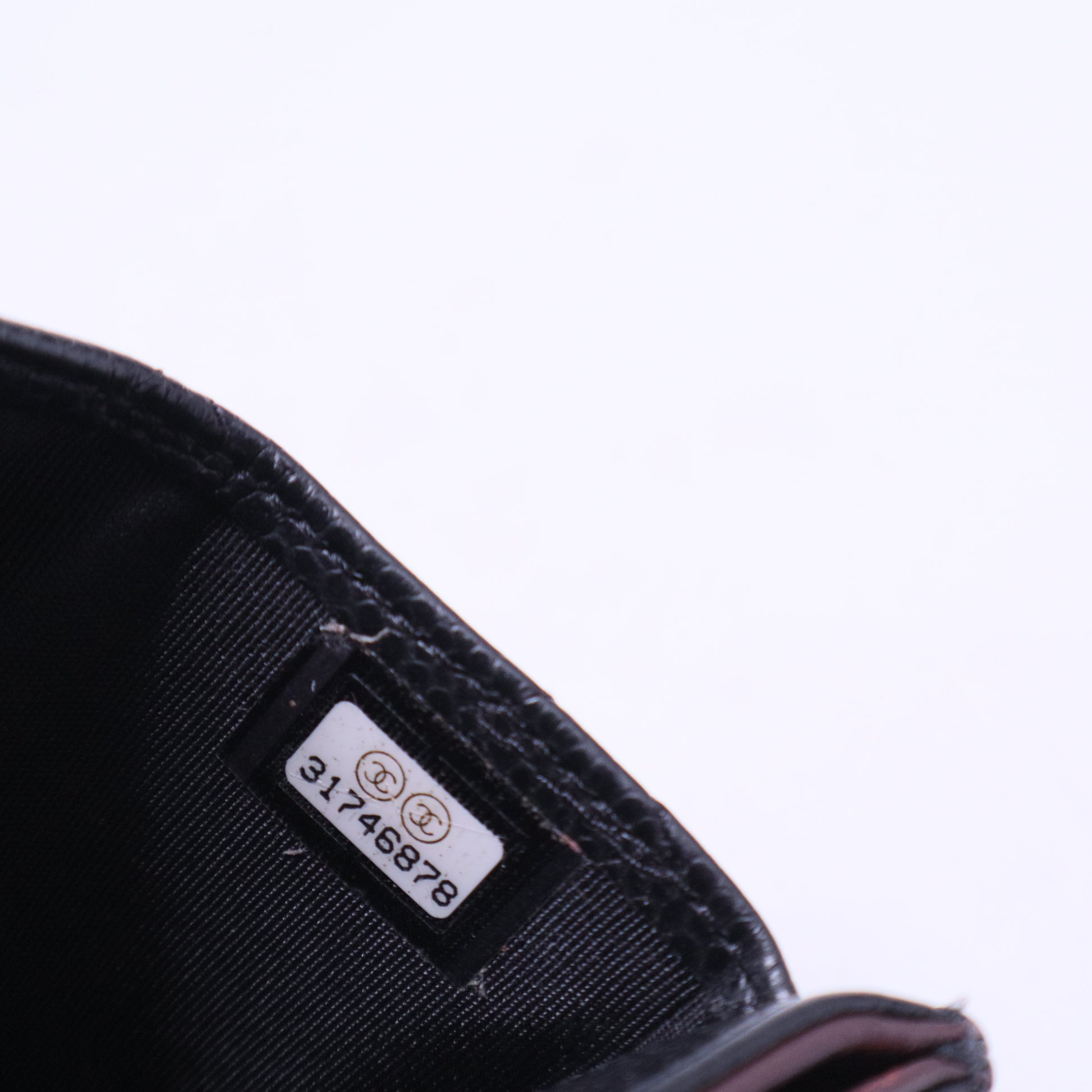 Black Caviar Quilted Classic Card Holder W20779