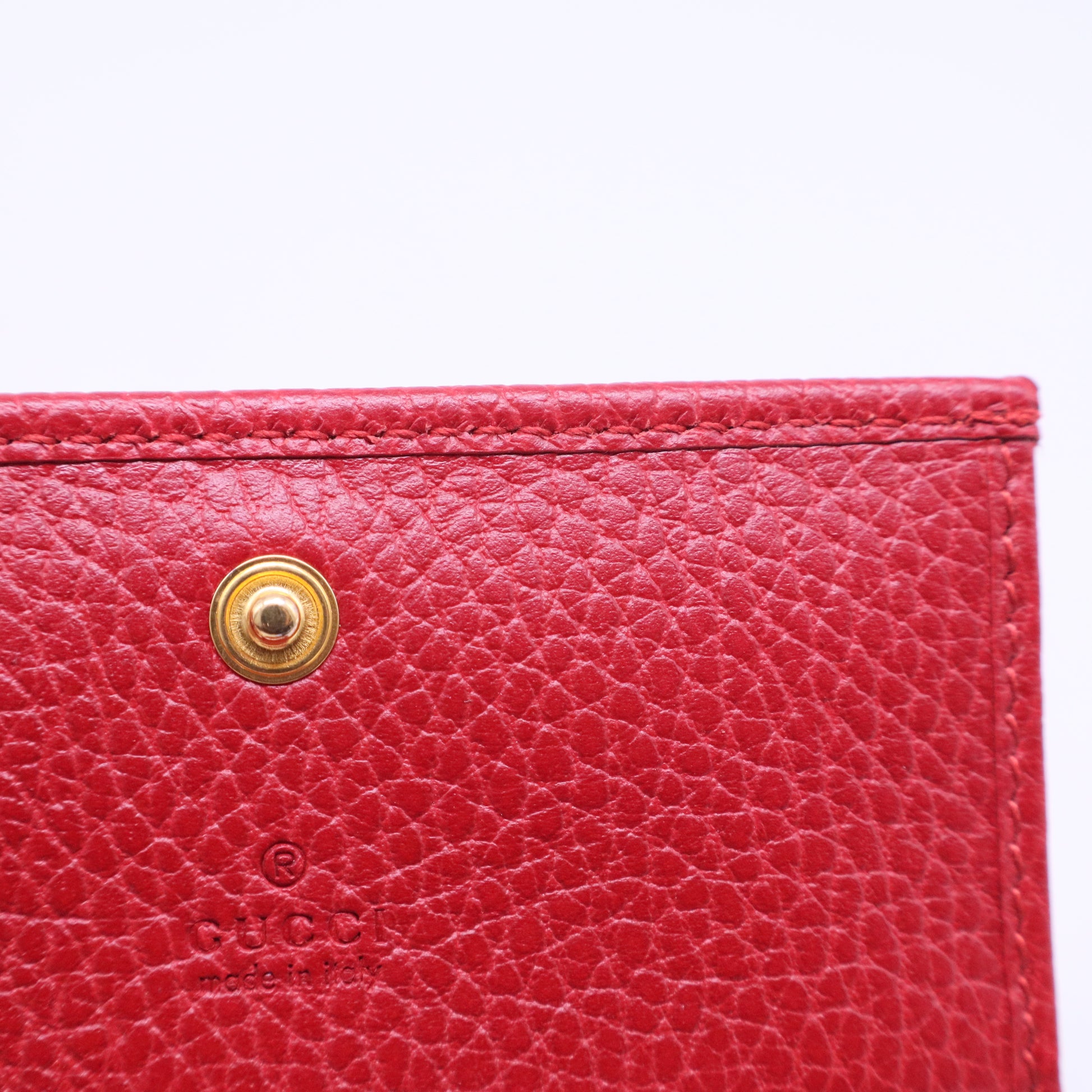 Pebbled Calfskin GG Marmont Card Case Hibiscus Red W20801