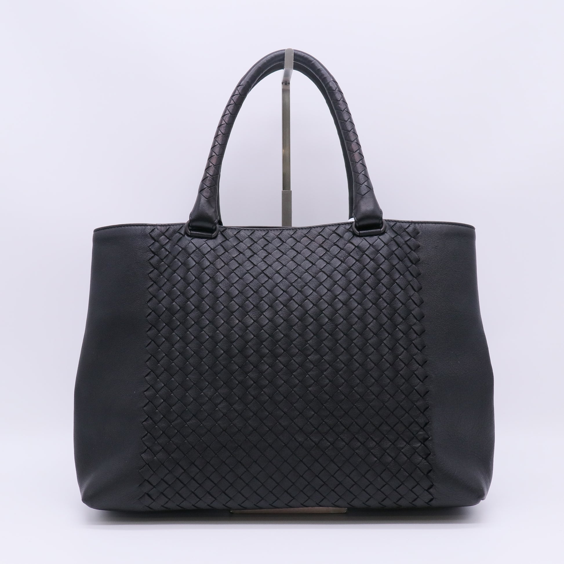 Bottega Veneta  Large Intrecciato Tote B23910