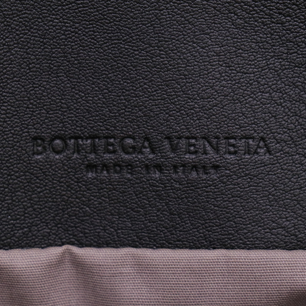 Bottega Veneta  Large Intrecciato Tote B23910