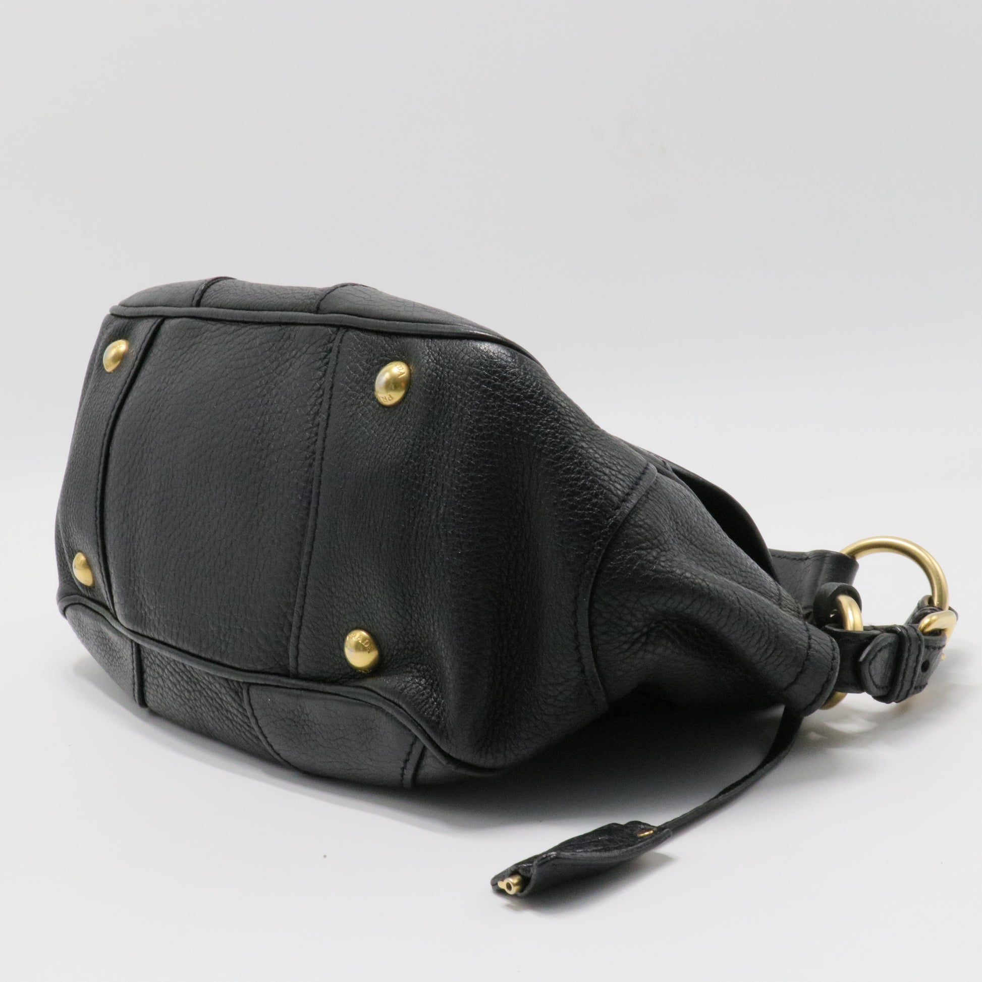 Vitello Daino Sound Lock Handbag
