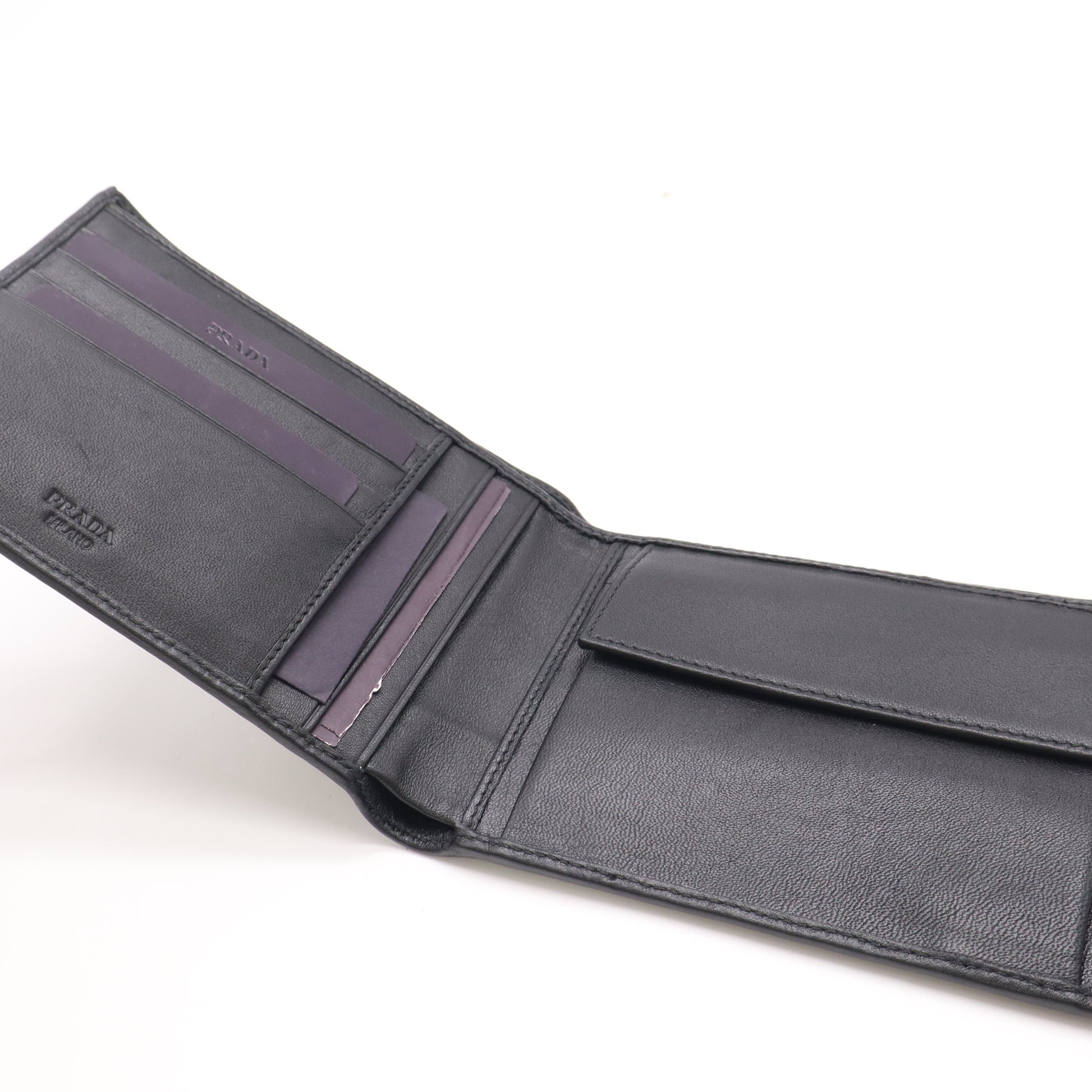 Vitello Grain Bi-Fold Wallet Black W23045