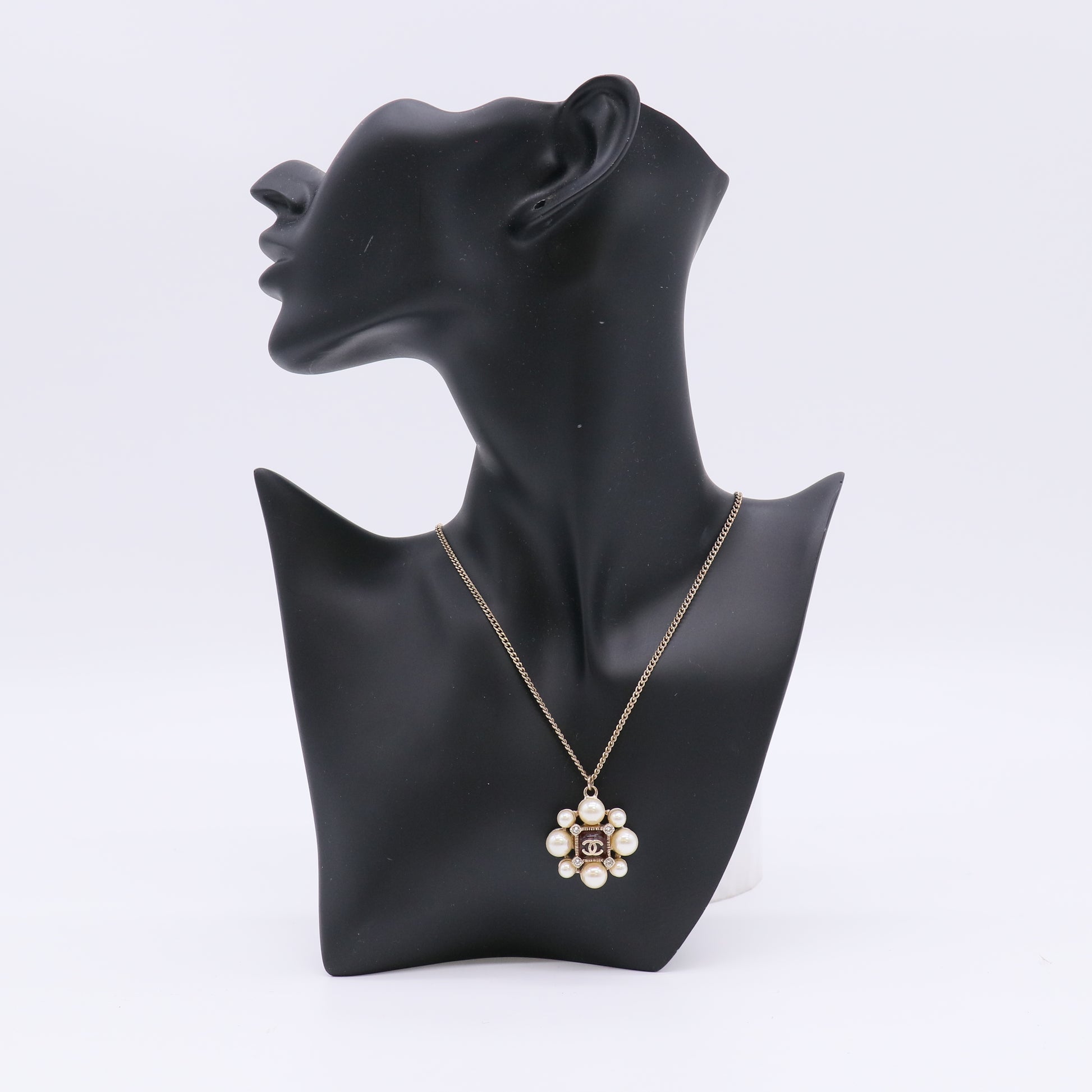 Chanel Brushed Goldtone Faux Pearl CC necklace  twins LDJ4873