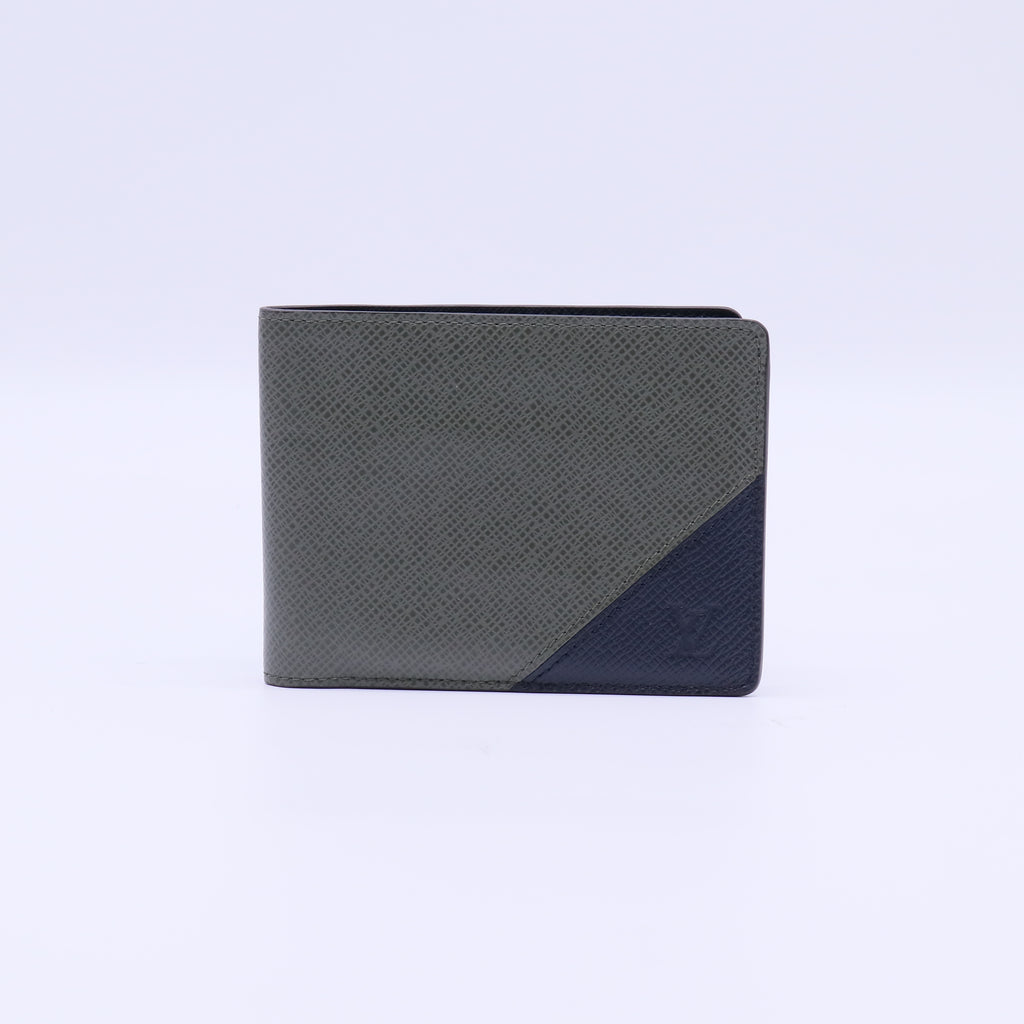 Louis Vuitton Taiga Multiple Wallet W21363