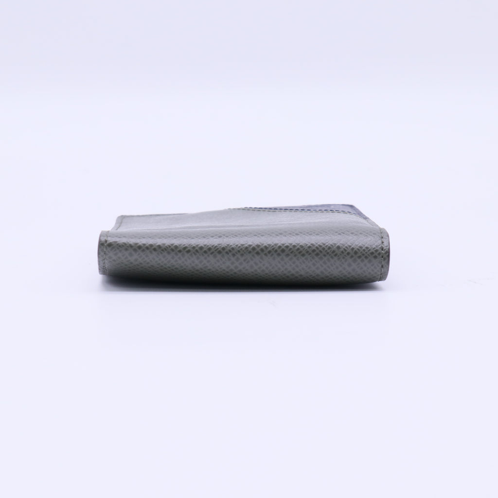 Louis Vuitton Taiga Multiple Wallet W21363