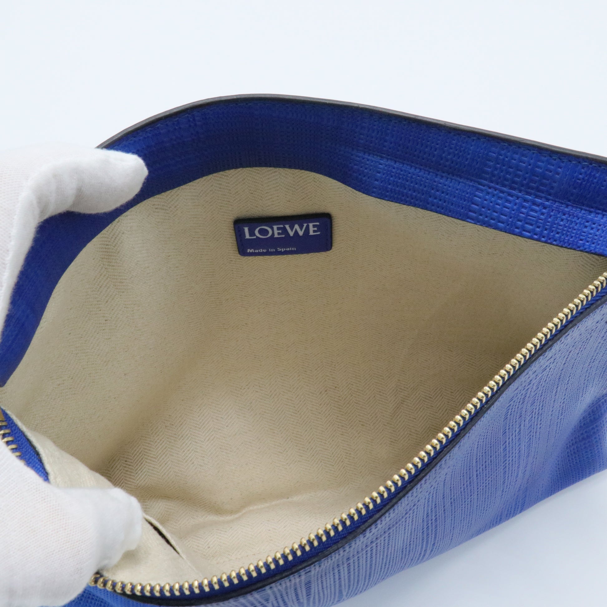 T Pouch
