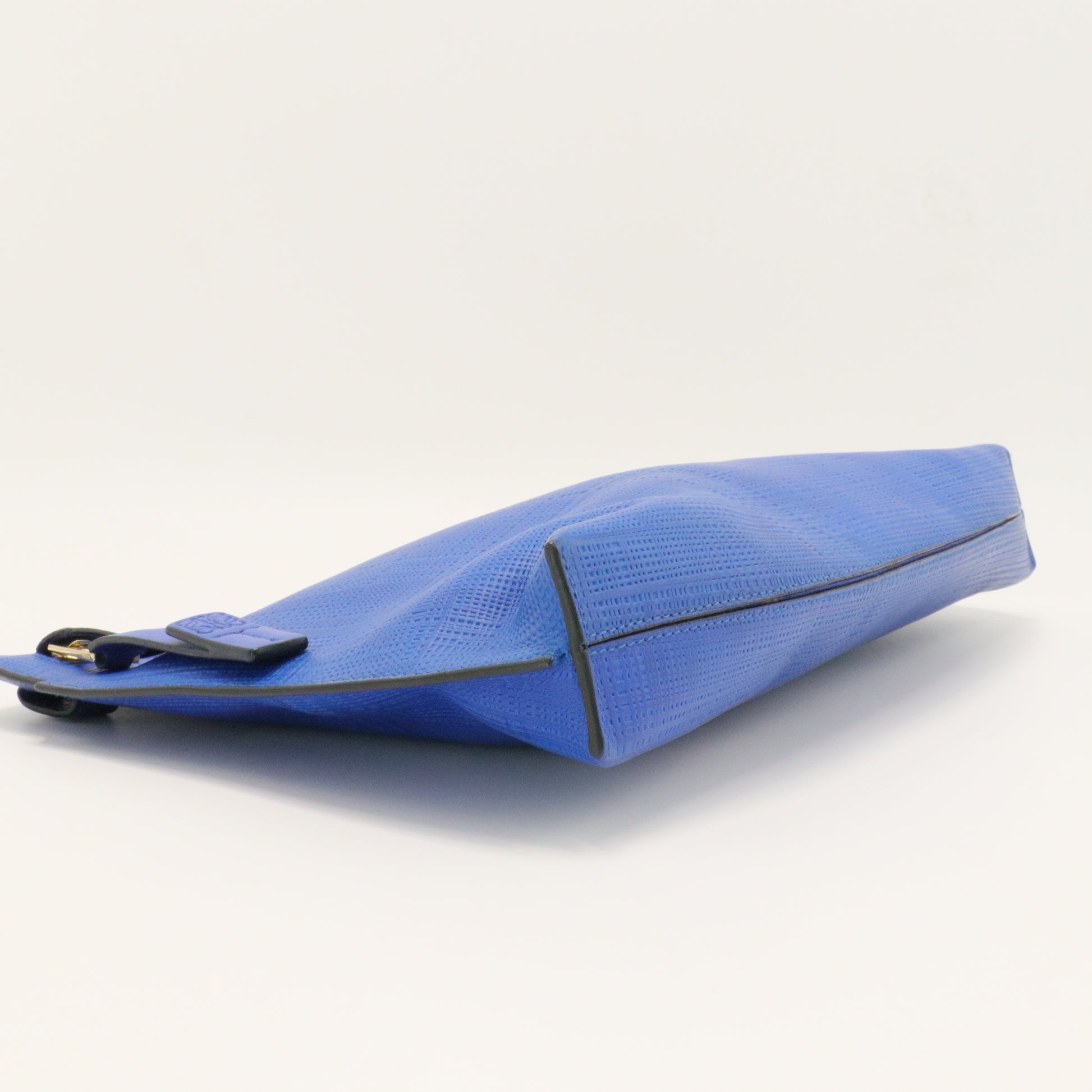 T Pouch