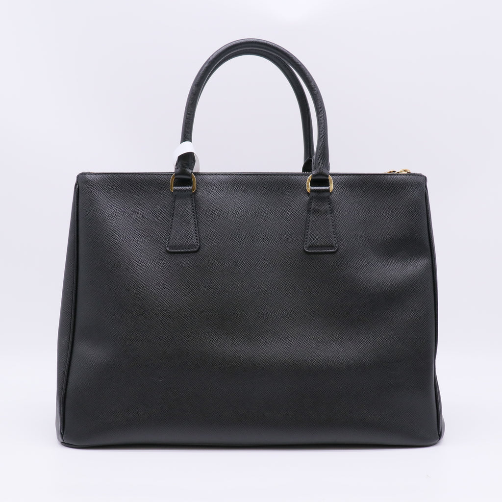 Double Zip Lux Tote Vernice Saffiano Leather Medium Twins B23173