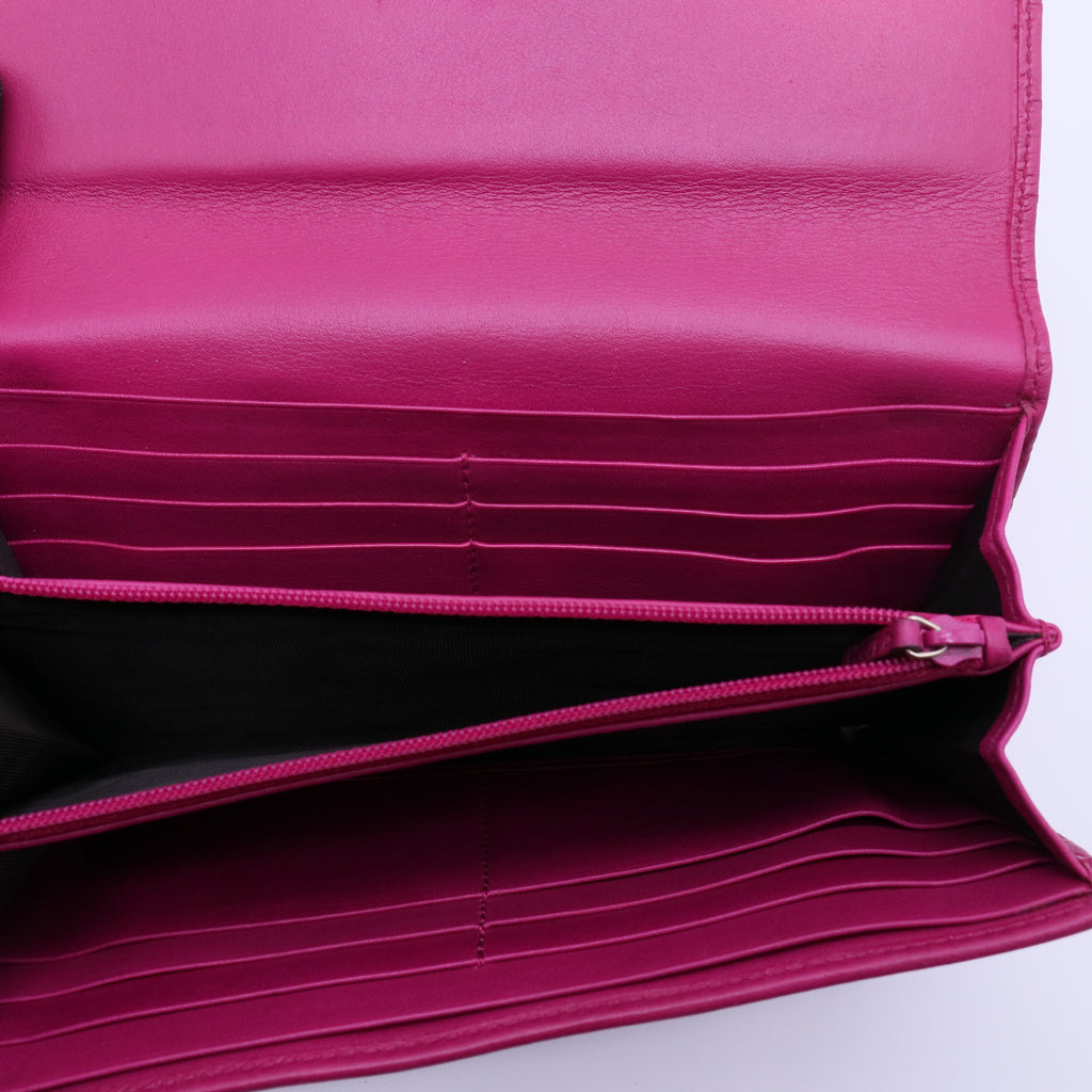 Gucci Microguccissima Leather Metal Bar Continental Flap Wallet Pink W21283