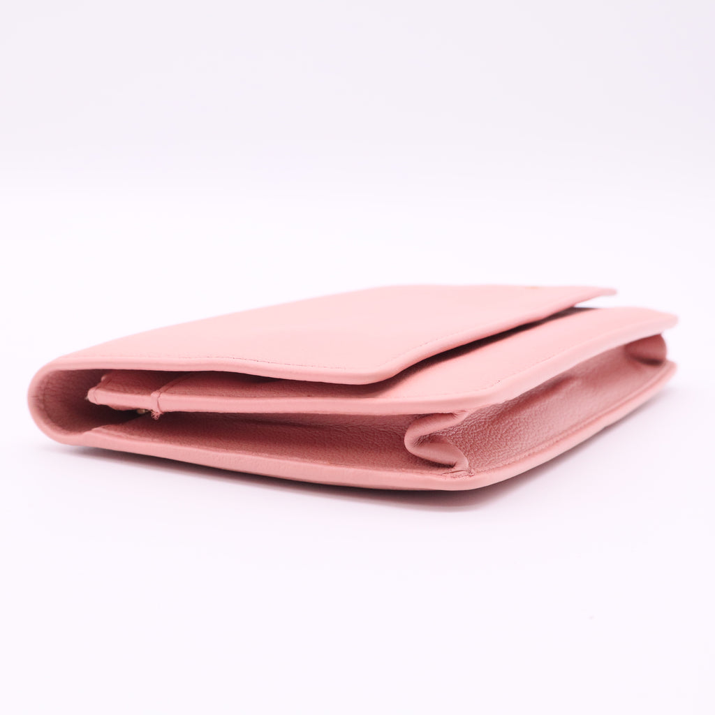 Calfskin Camellia Wallet on Chain