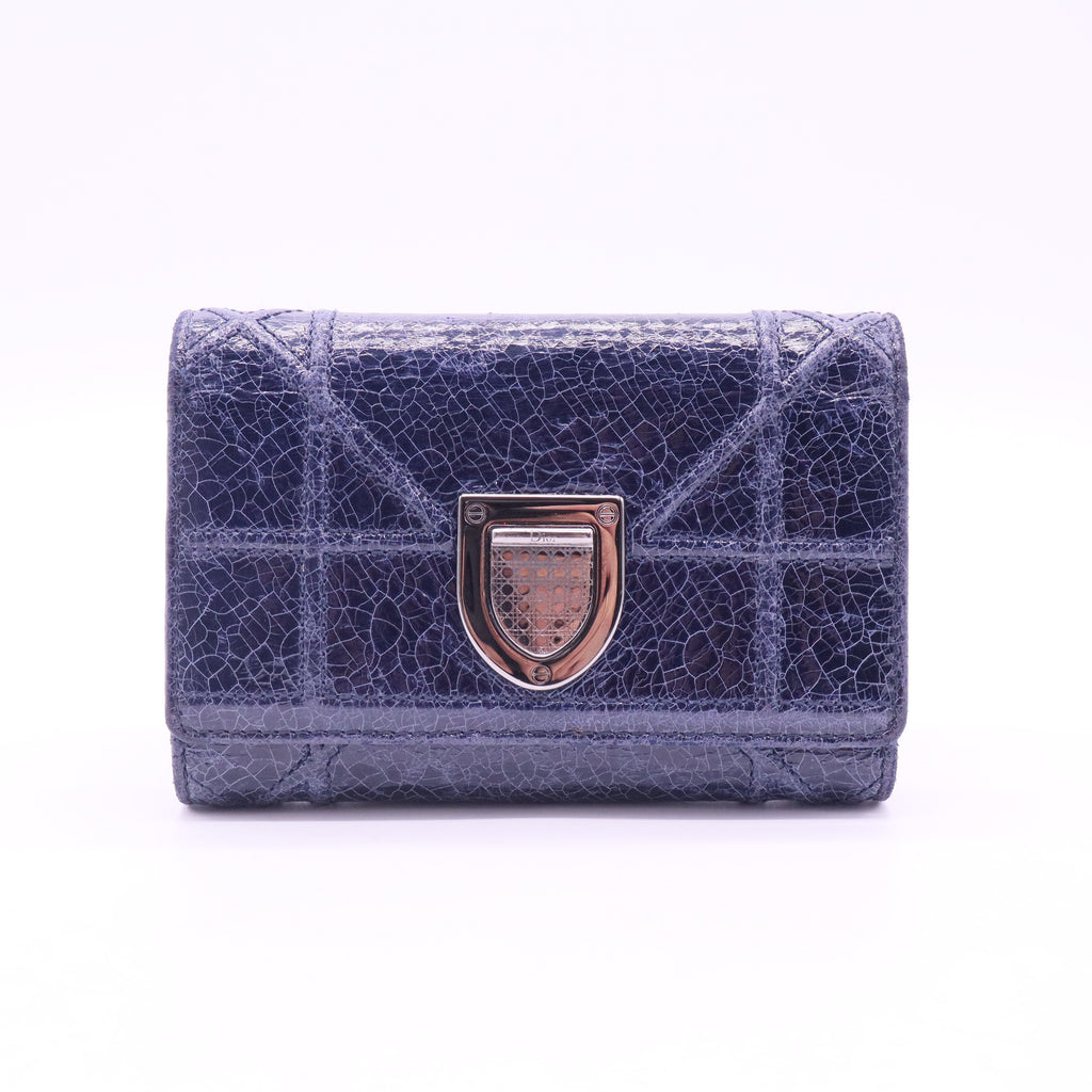 Crinkled Leather Diorama Trifold Wallet