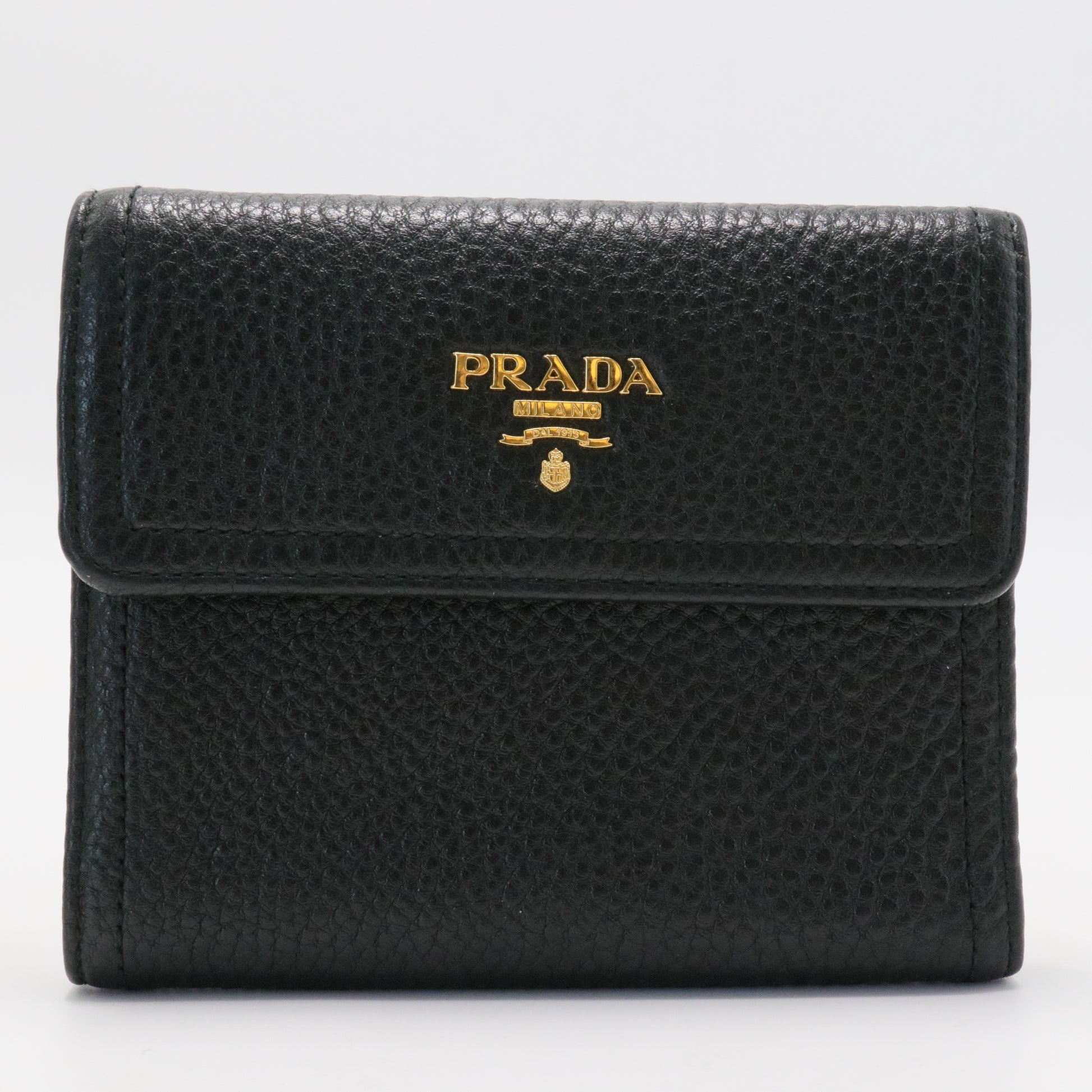 Small Grain Leather Trifold Wallet