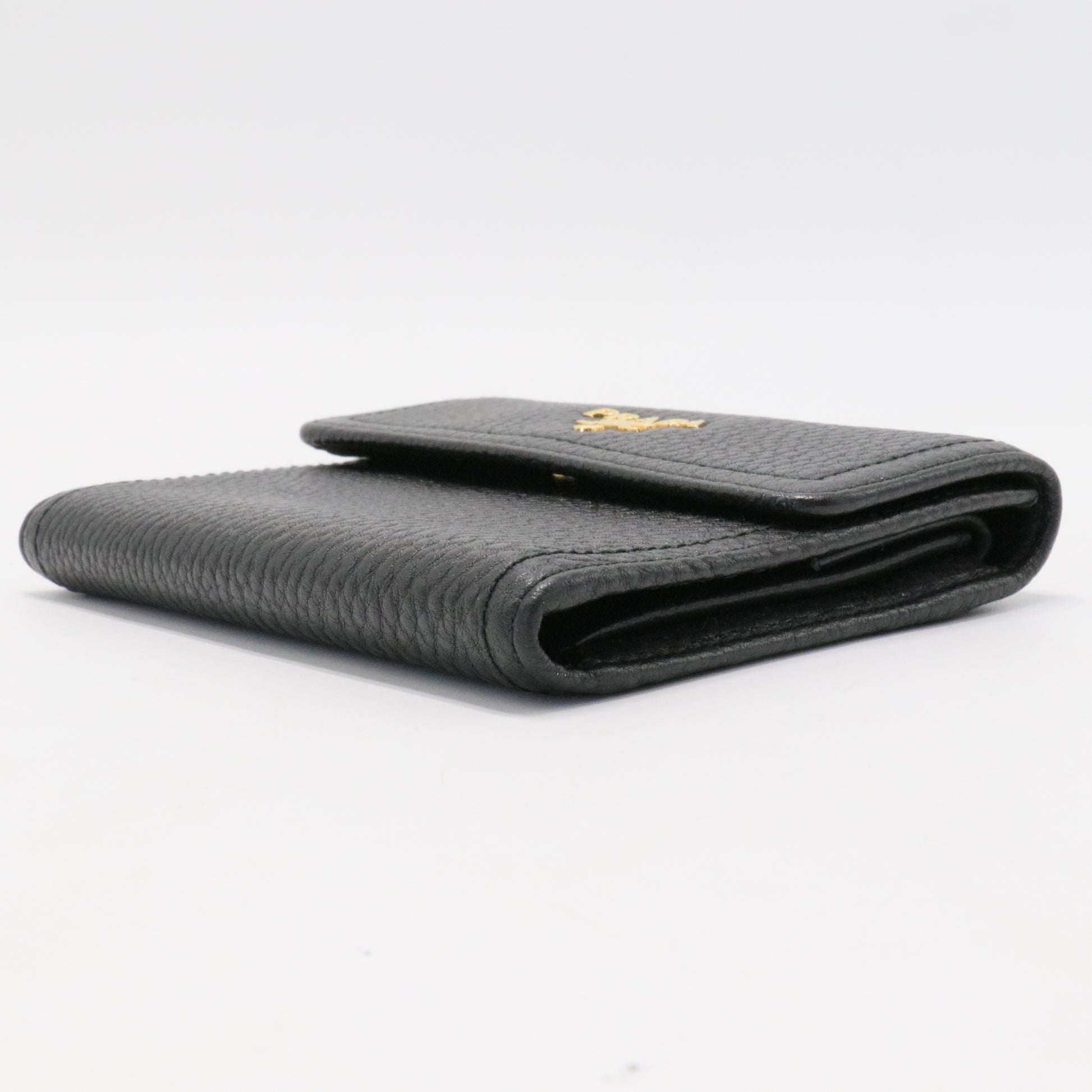 Small Grain Leather Trifold Wallet