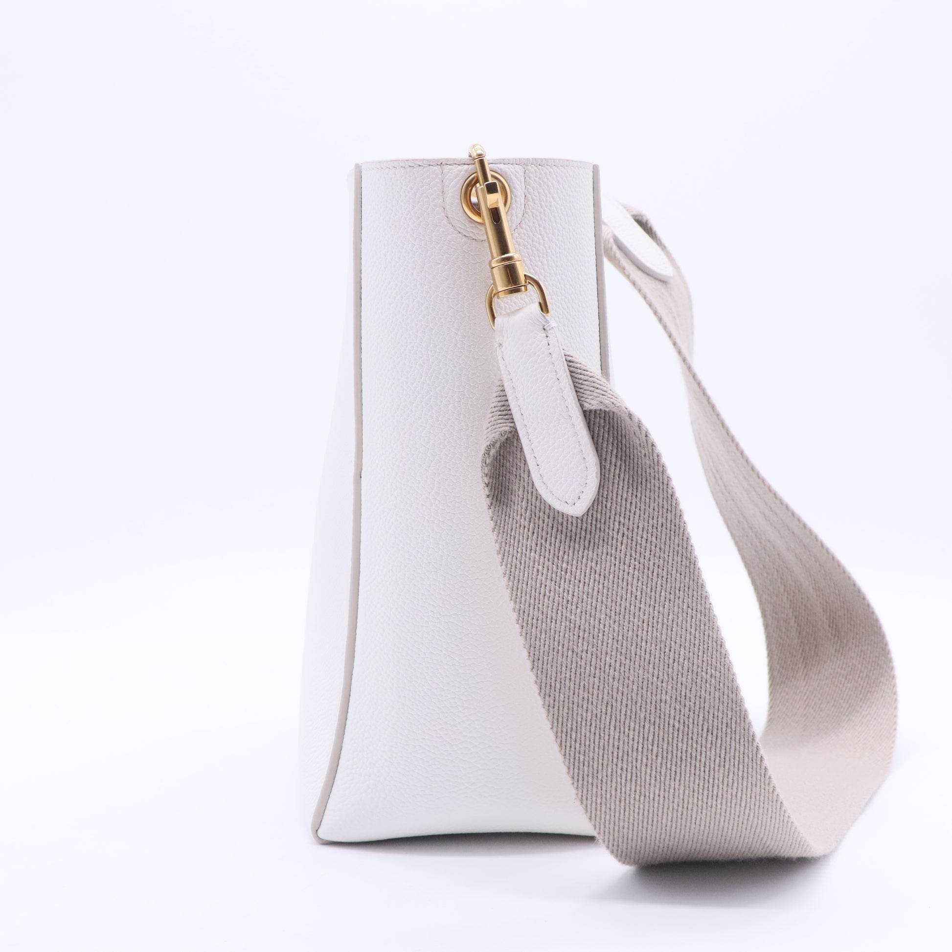 Soft Grained Calfskin Small Sangle Bucket Bag Light Taupe B20114
