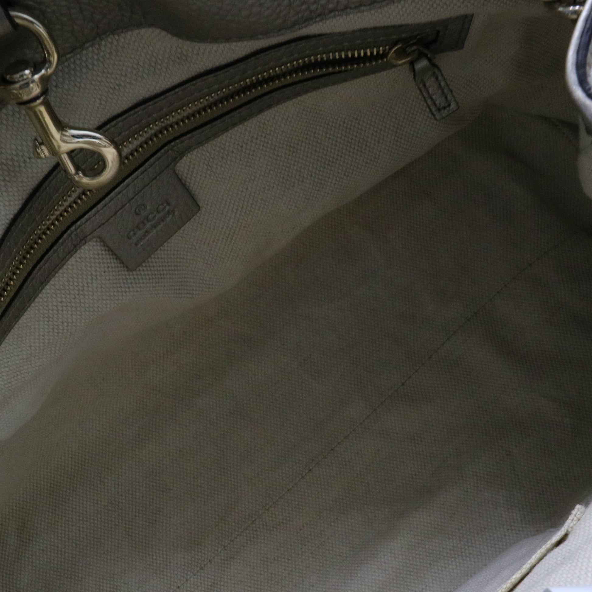 Soho Chain Strap Shoulder Bag Leather Medium