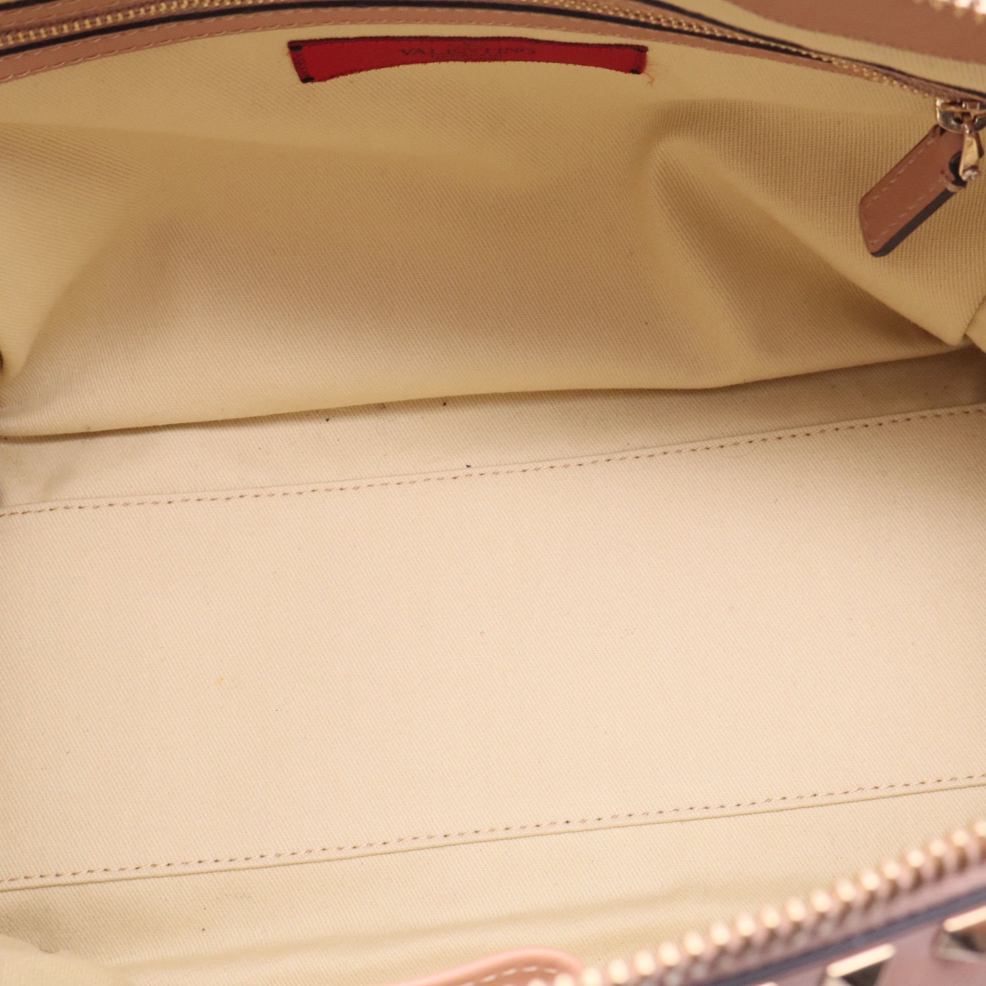 Leather Rockstud Duffle Bag Dusty Pink