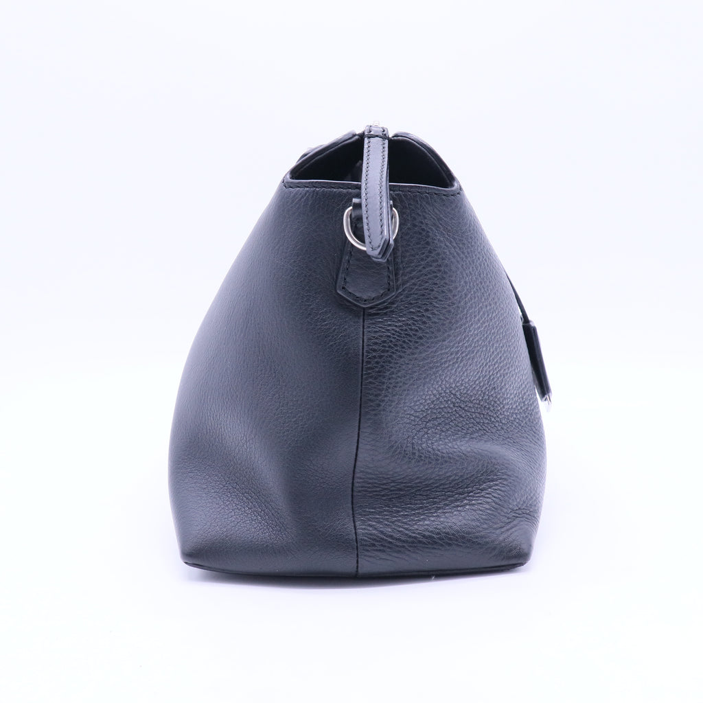 Leather Shoulder Bag B20212
