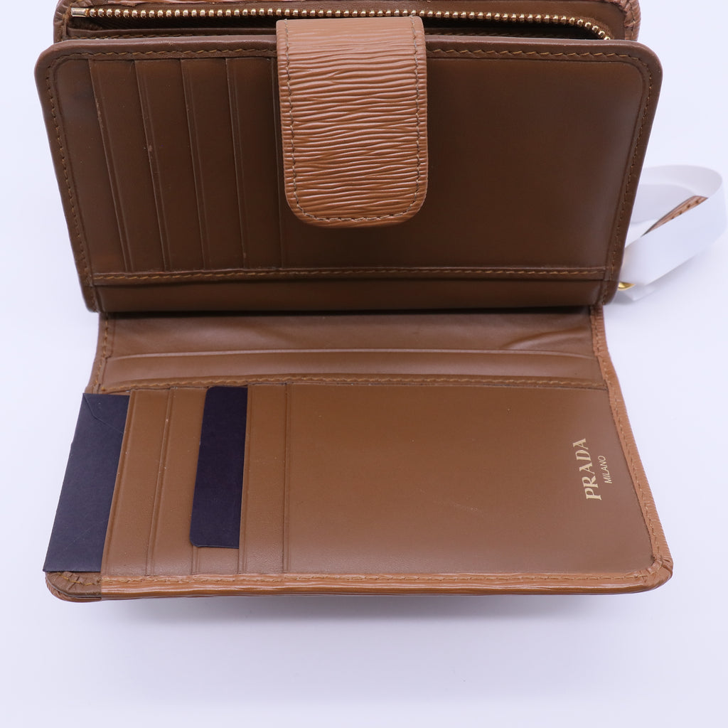 Prada Nude Saffiano Metal Leather Lampo Wallet W21482