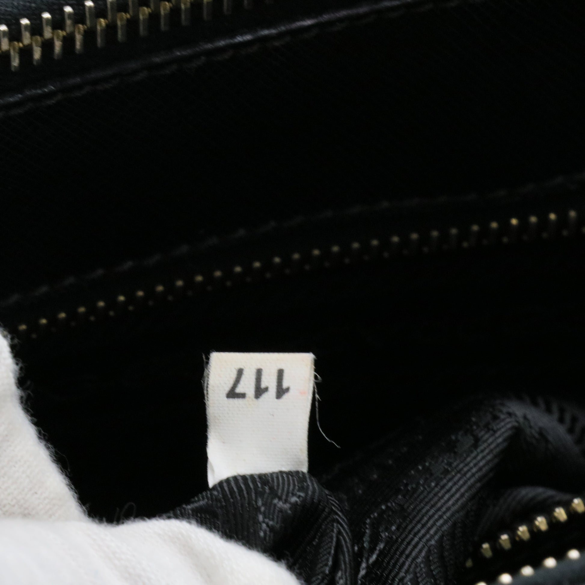 Saffiano Lux Leather Galleria Double Zip