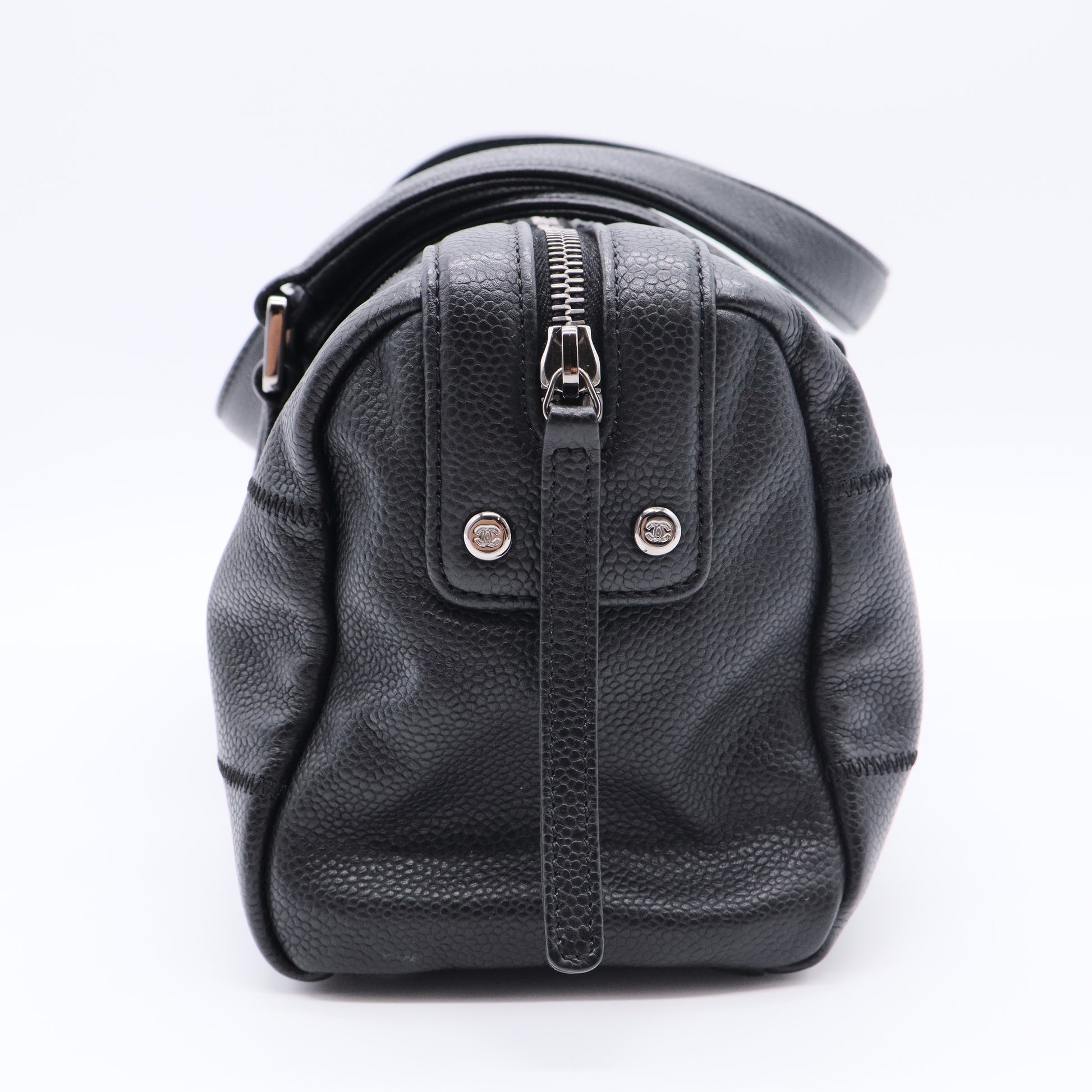 Caviar Square Stitched Tote Black twins