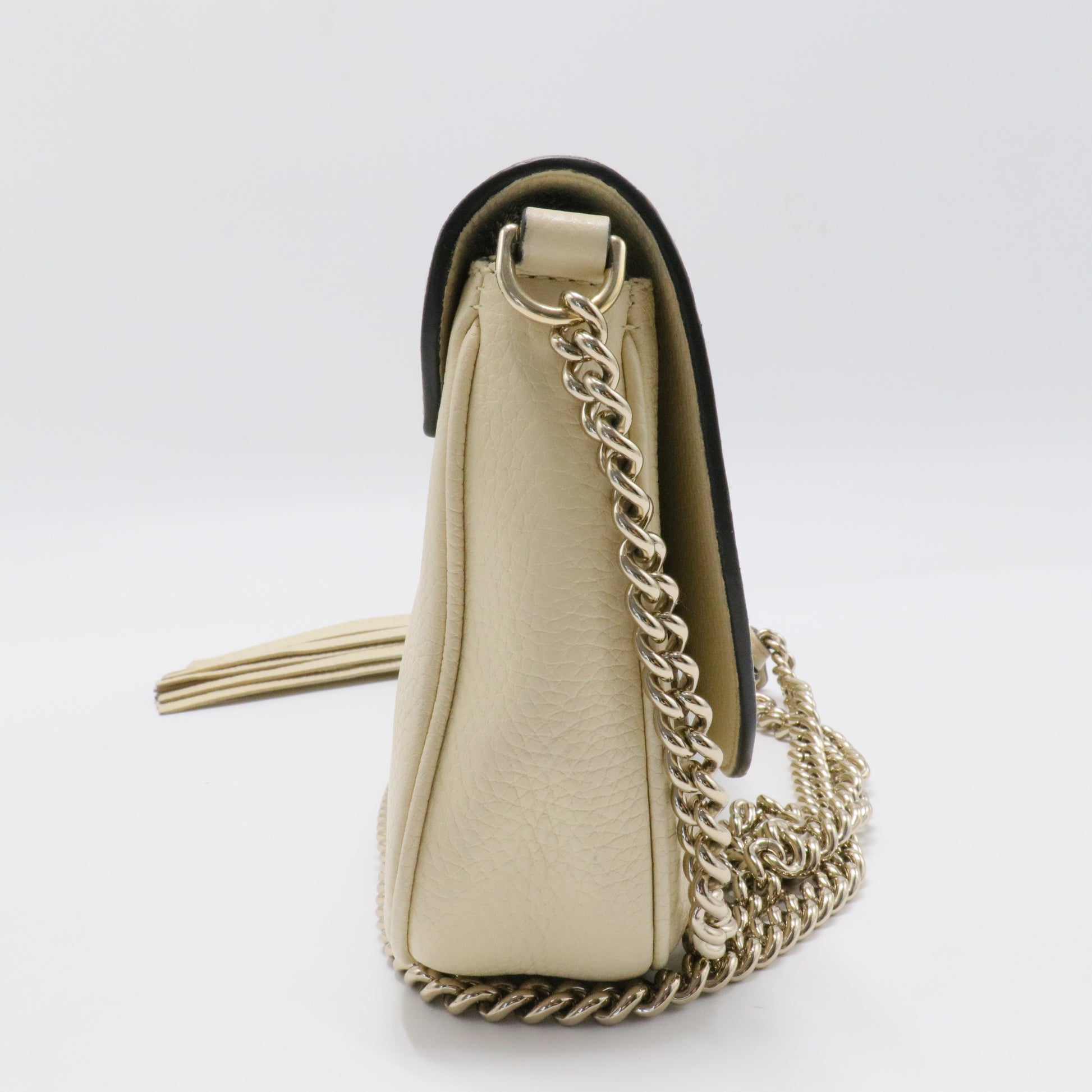 Soho Chain Crossbody Bag Leather Medium