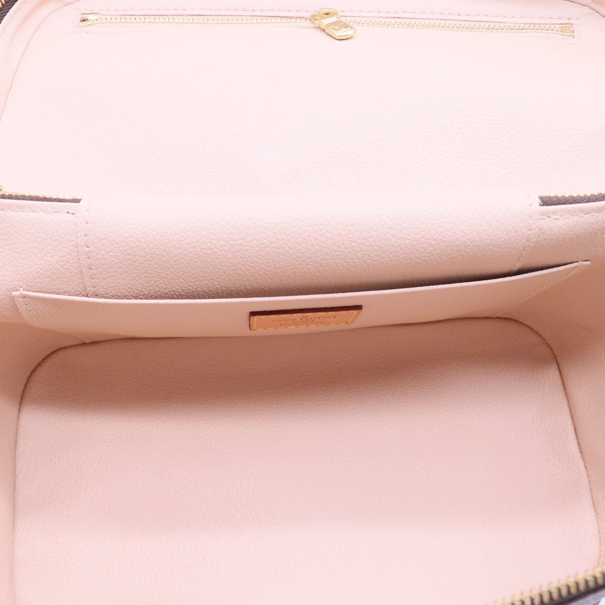 Nice leather vanity case B20111